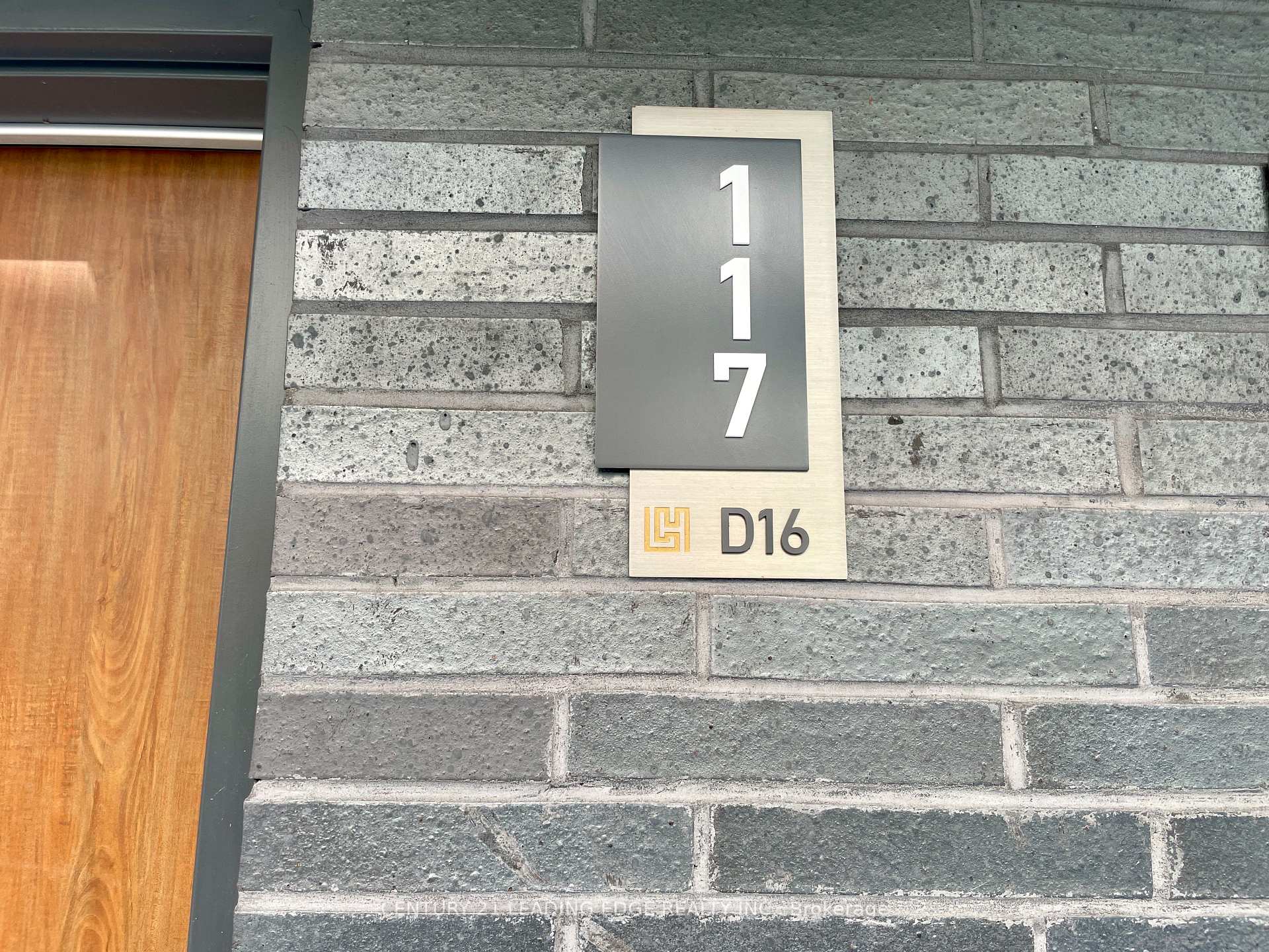 Photo 5 of Unit 117, 69 Curlew Drive, North York, Parkwoods-Donalda — HOMEH