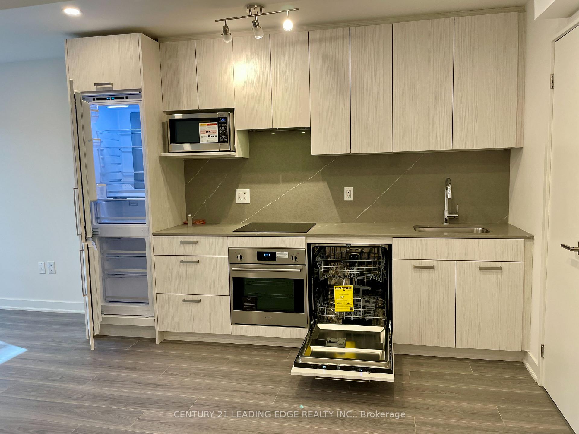 Photo 10 of Unit 117, 69 Curlew Drive, North York, Parkwoods-Donalda — HOMEH