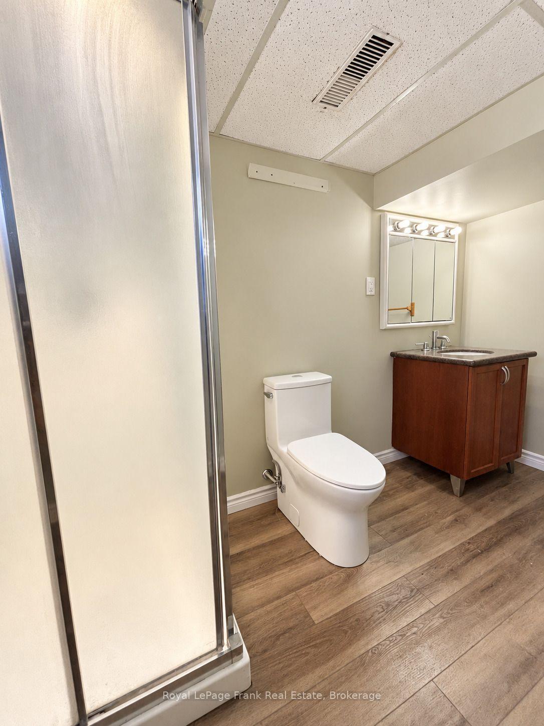 Photo 20 of 66 Admiral Road, Ajax, South East — HOMEH