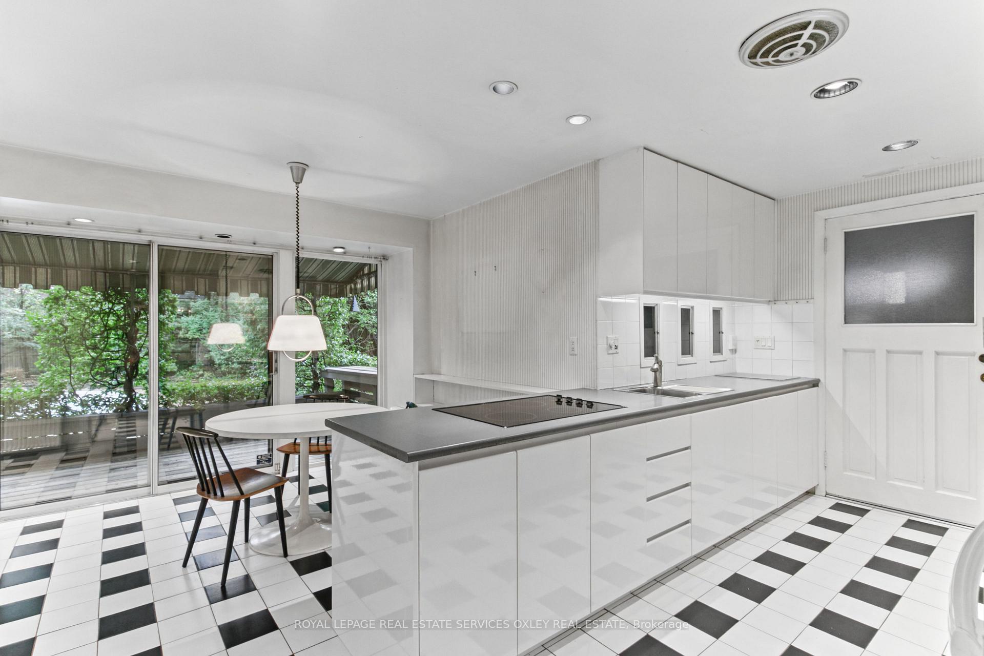 Photo 10 of 50 Nanton Avenue, Toronto, Rosedale-Moore Park — HOMEH