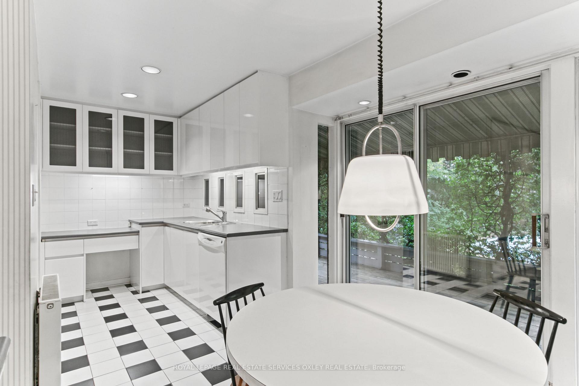 Photo 14 of 50 Nanton Avenue, Toronto, Rosedale-Moore Park — HOMEH