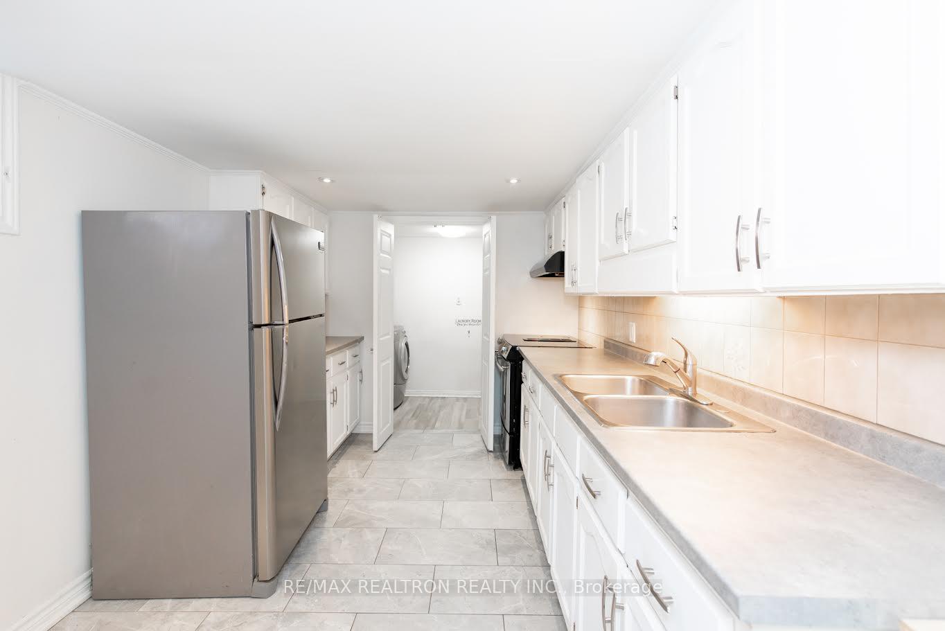 Photo 3 of 60 Northwood Drive, Brampton, Northwood Park — HOMEH