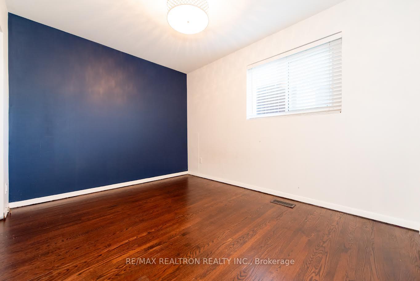 Photo 11 of 60 Northwood Drive, Brampton, Northwood Park — HOMEH