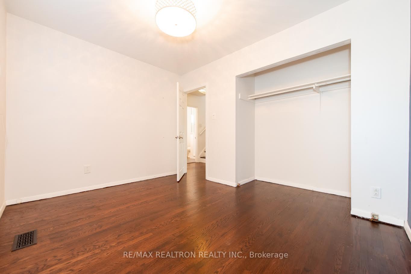 Photo 12 of 60 Northwood Drive, Brampton, Northwood Park — HOMEH