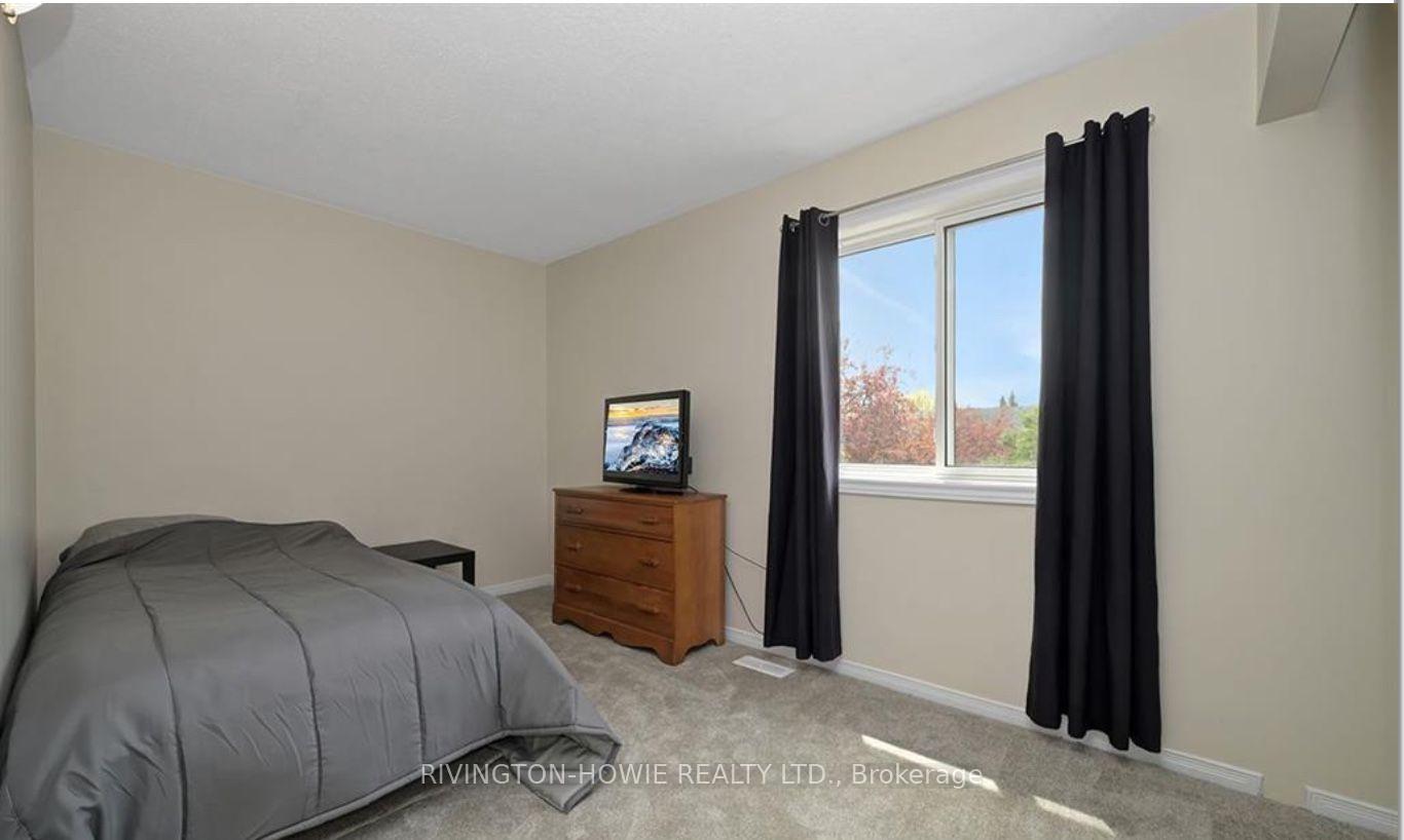 Photo 18 of 19 Wheeler Street S, Ottawa, Barrhaven - Cedargrove/Fraserdale — HOMEH