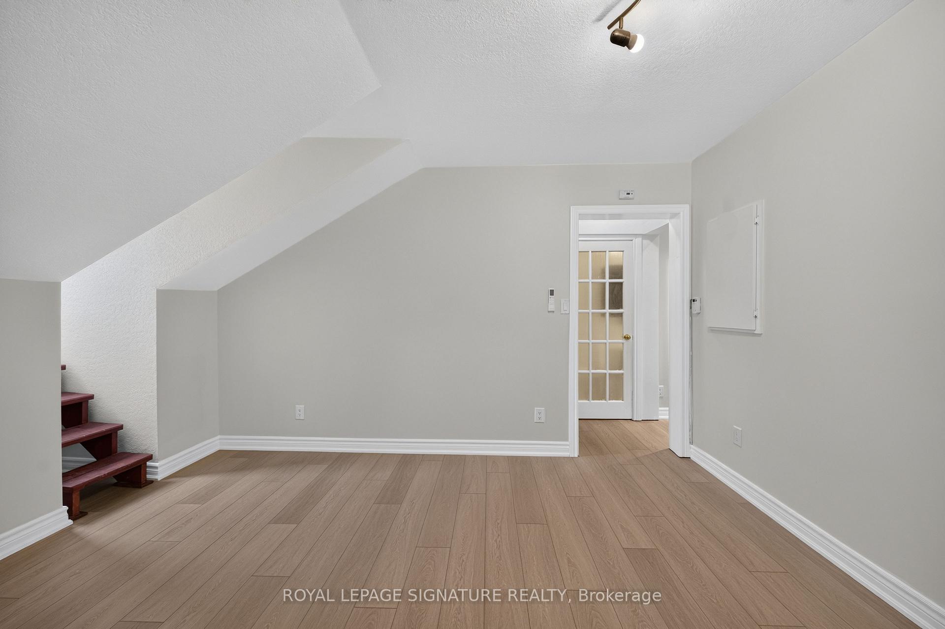 Photo 3 of Unit 4, 21 West Avenue S, Hamilton, Corktown — HOMEH