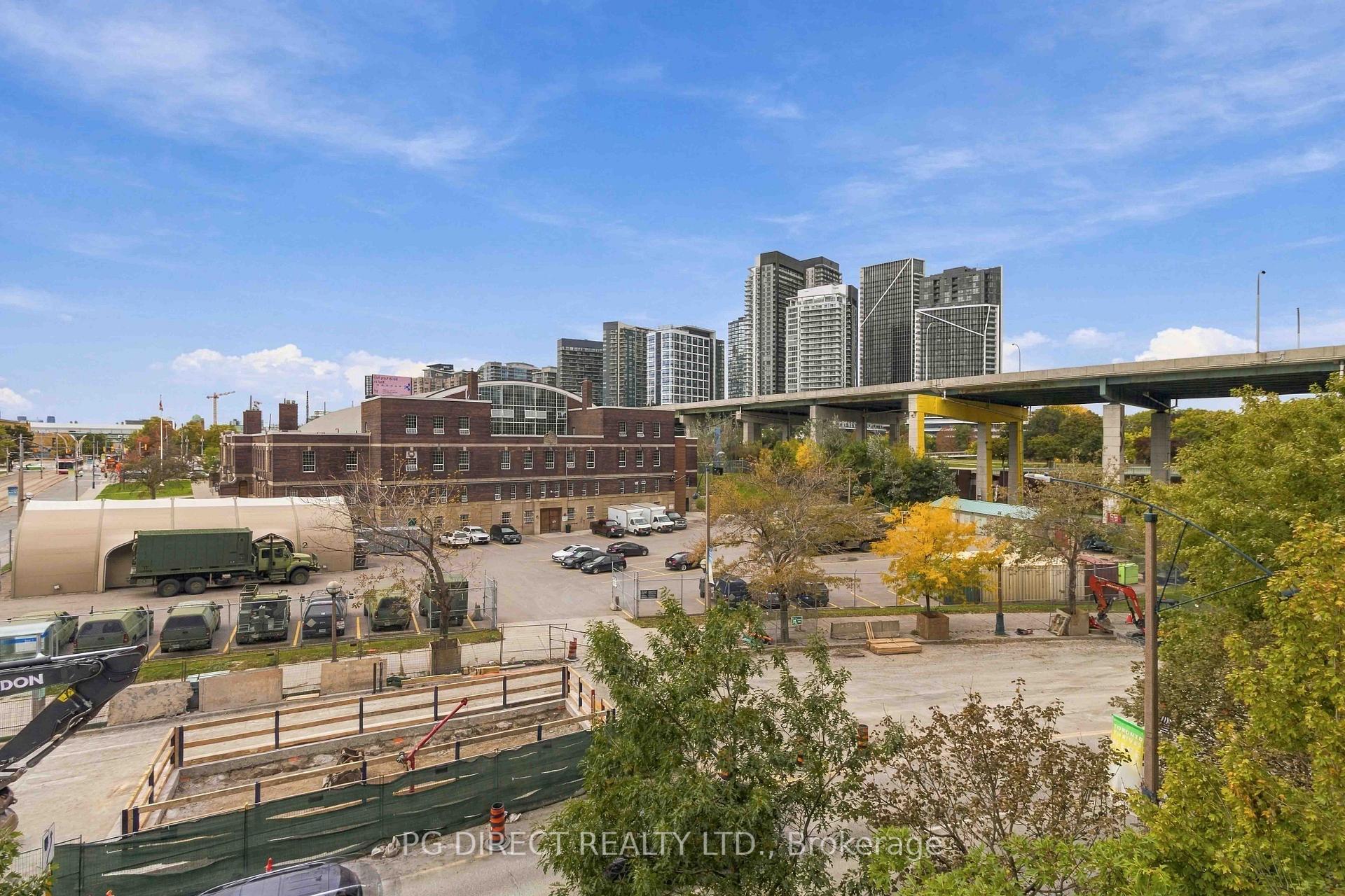 Photo 13 of Unit 412, 231 Fort York Boulevard, Toronto, Niagara — HOMEH