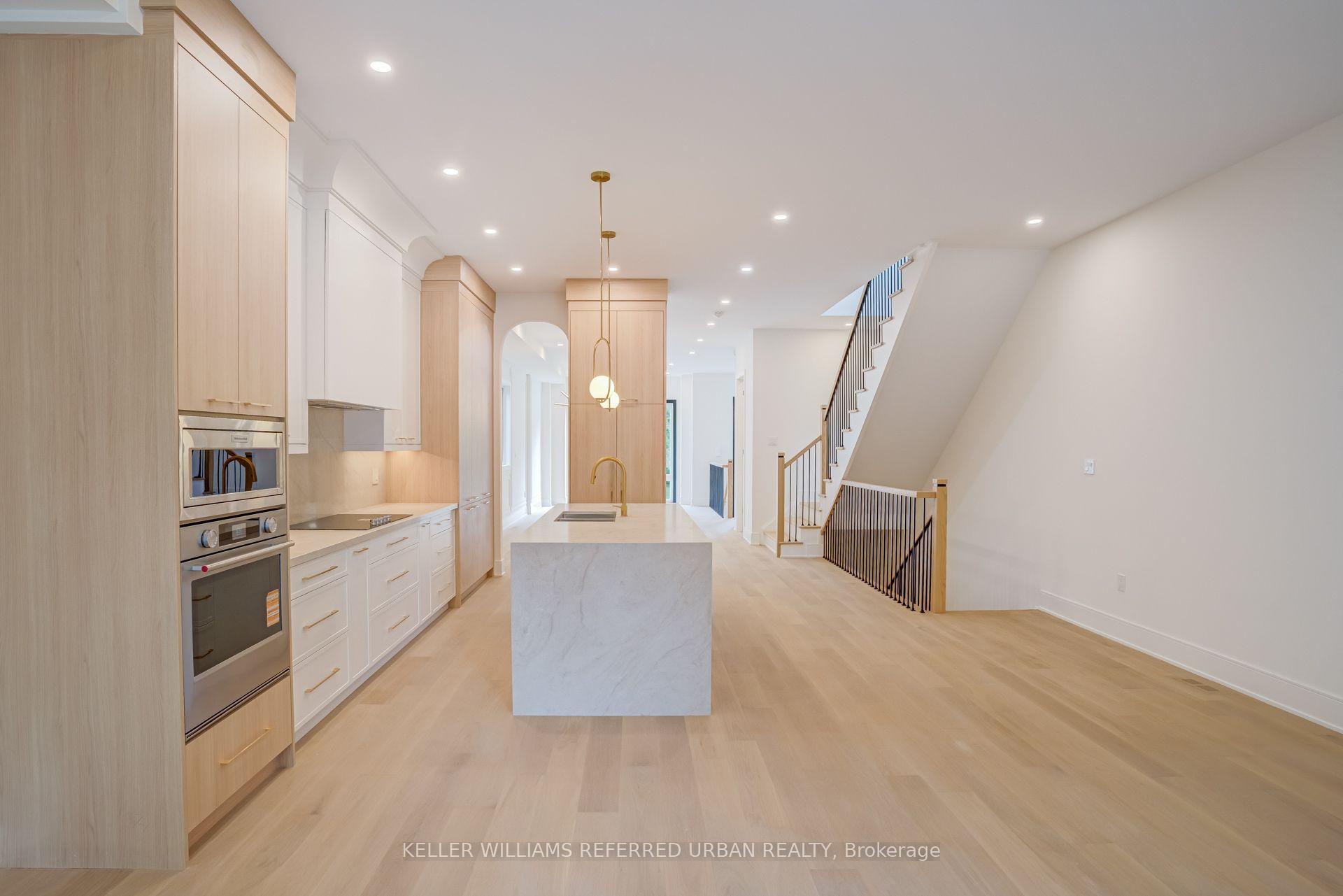 Photo 16 of 37 Wesley Avenue, Mississauga, Port Credit — HOMEH