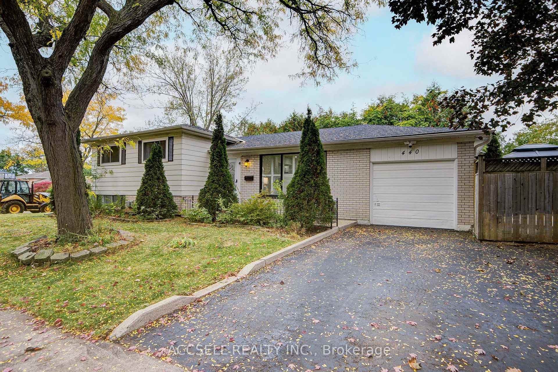 Photo of 440 Sunset Drive
