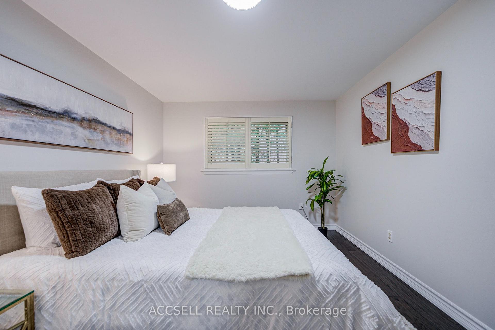 Photo 23 of 440 Sunset Drive, Oakville, West — HOMEH