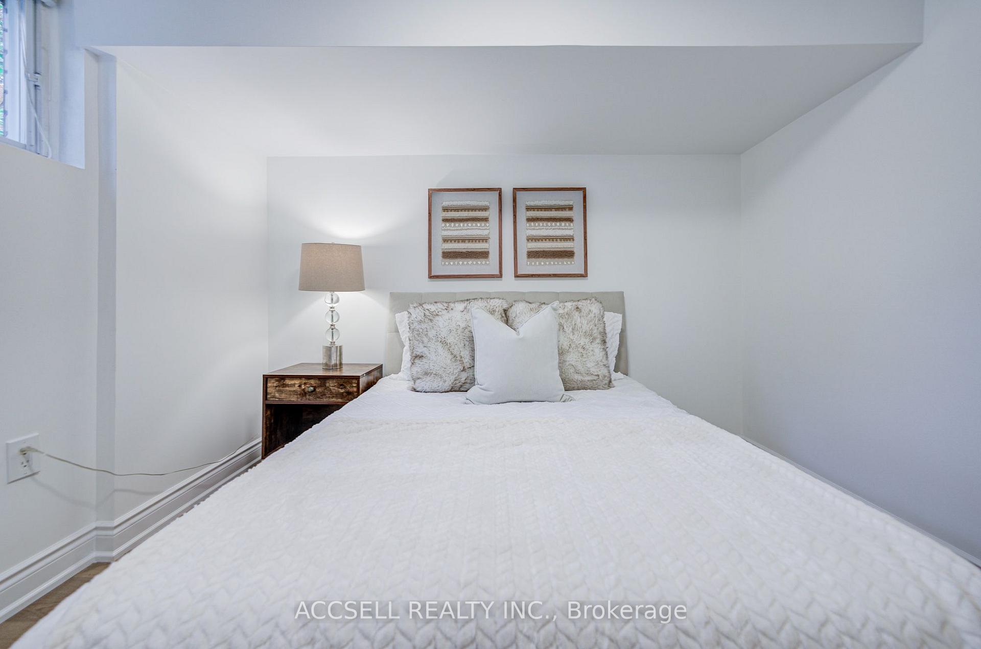 Photo 40 of 440 Sunset Drive, Oakville, West — HOMEH