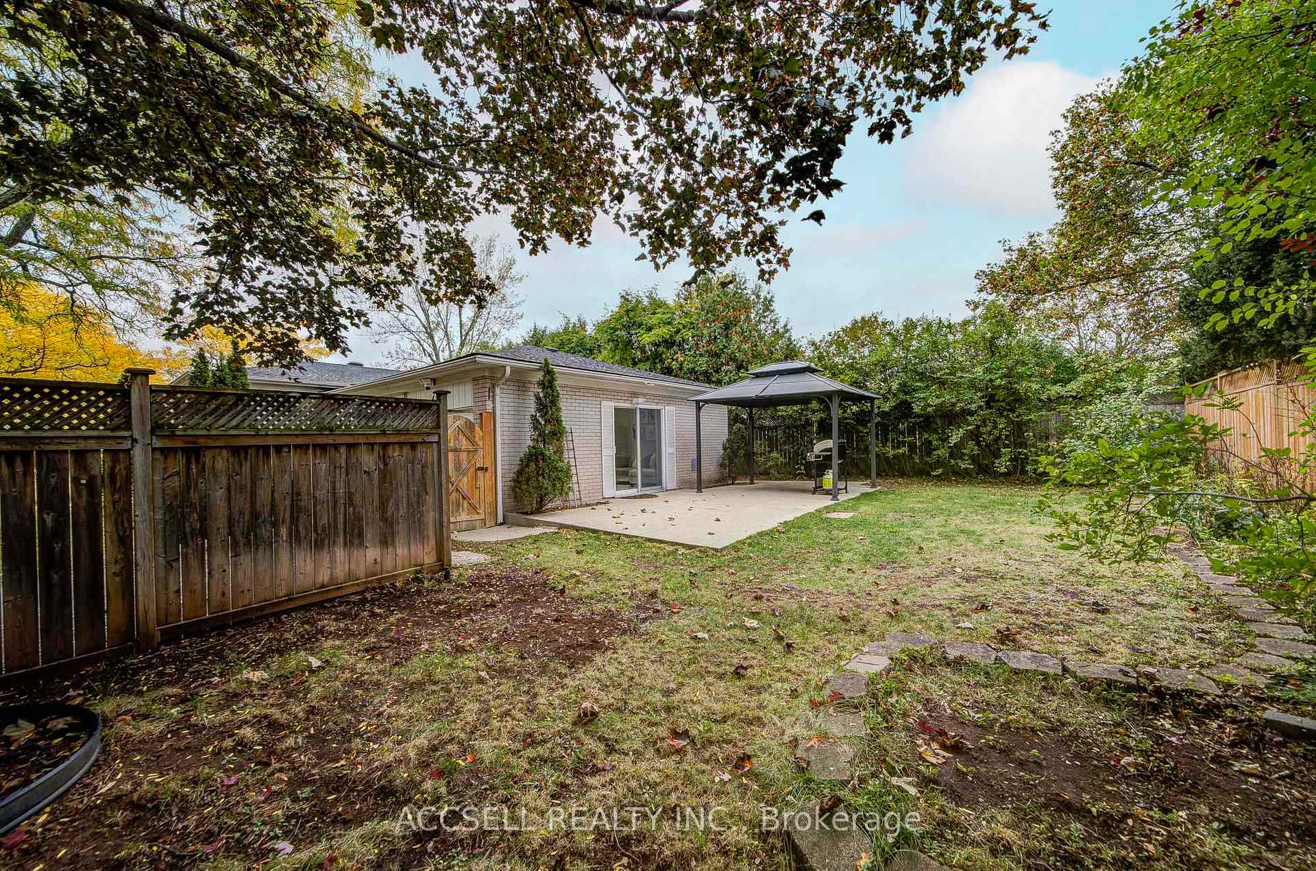 Photo 46 of 440 Sunset Drive, Oakville, West — HOMEH