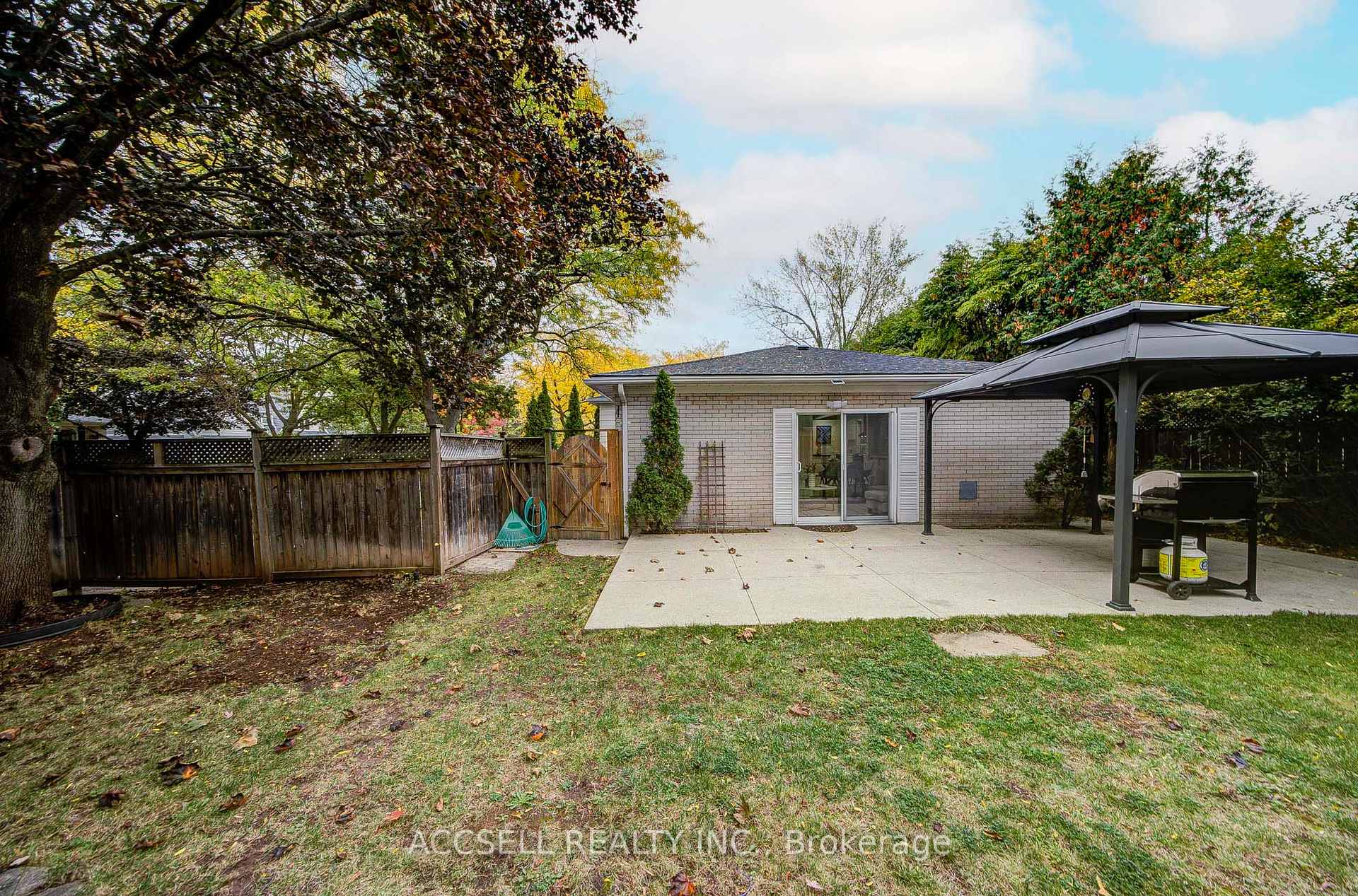 Photo 47 of 440 Sunset Drive, Oakville, West — HOMEH