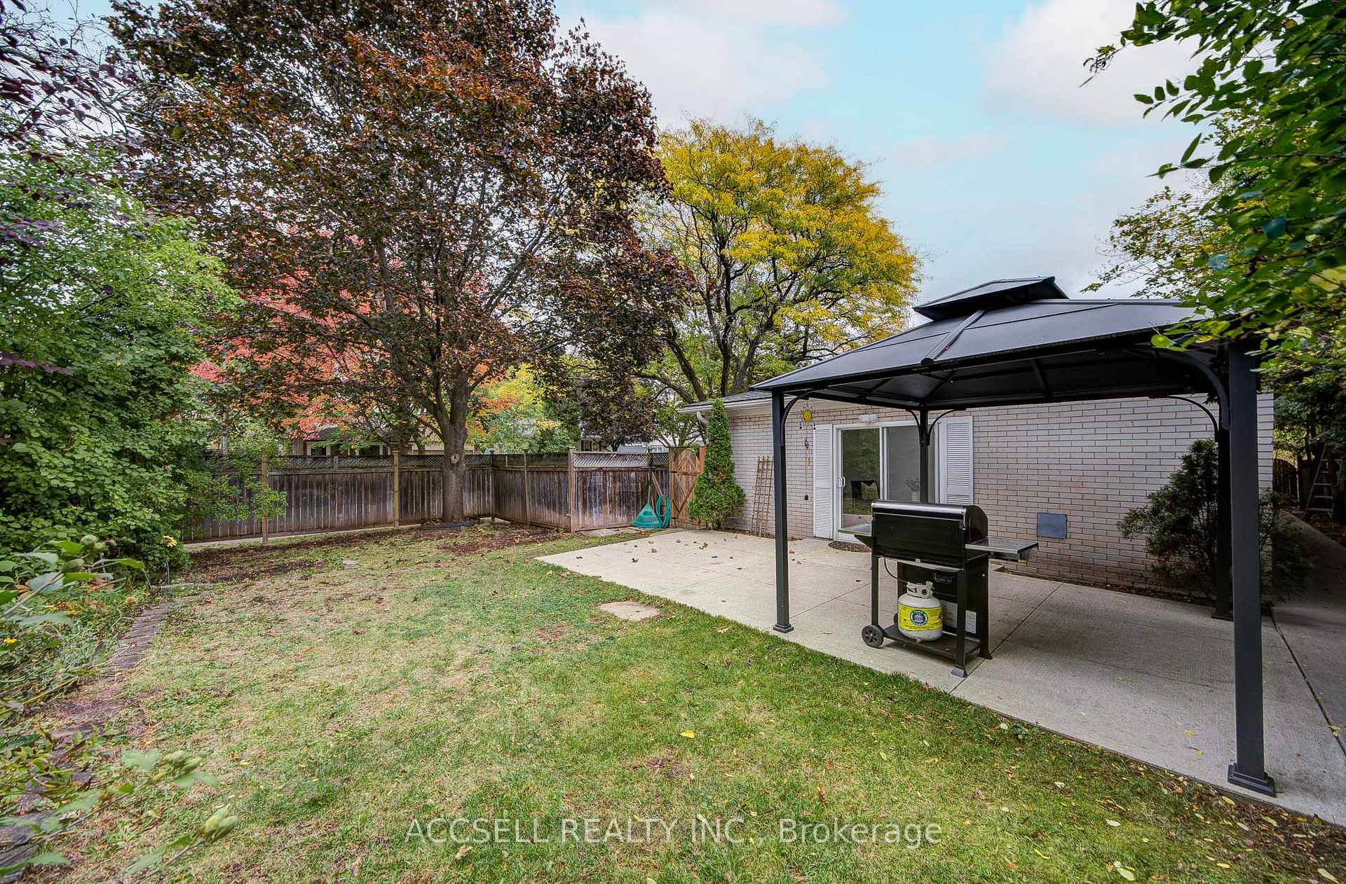 Photo 48 of 440 Sunset Drive, Oakville, West — HOMEH