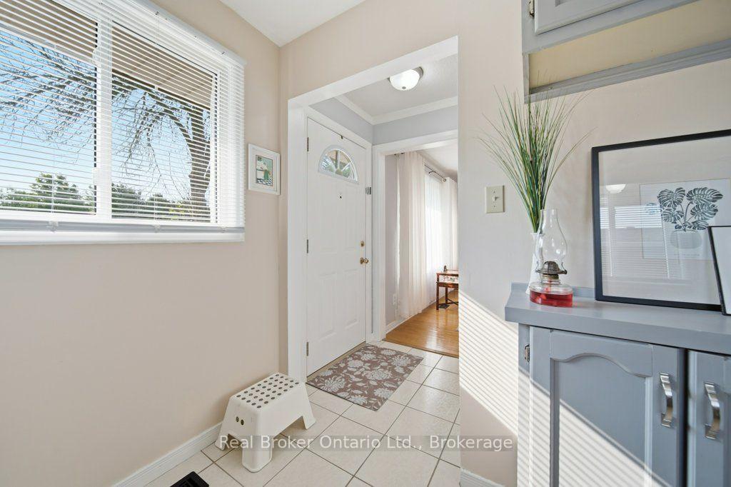 Photo 12 of 22 Mountford Drive, Guelph, Grange Road — HOMEH