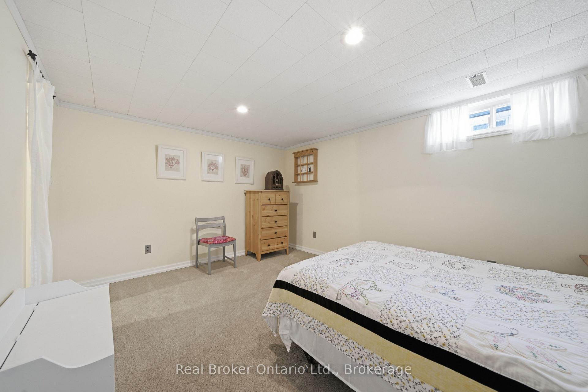 Photo 29 of 22 Mountford Drive, Guelph, Grange Road — HOMEH
