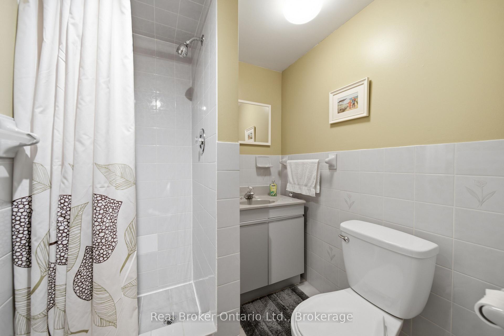 Photo 30 of 22 Mountford Drive, Guelph, Grange Road — HOMEH