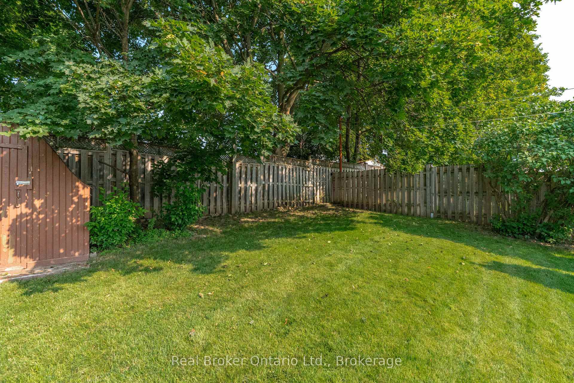 Photo 43 of 22 Mountford Drive, Guelph, Grange Road — HOMEH