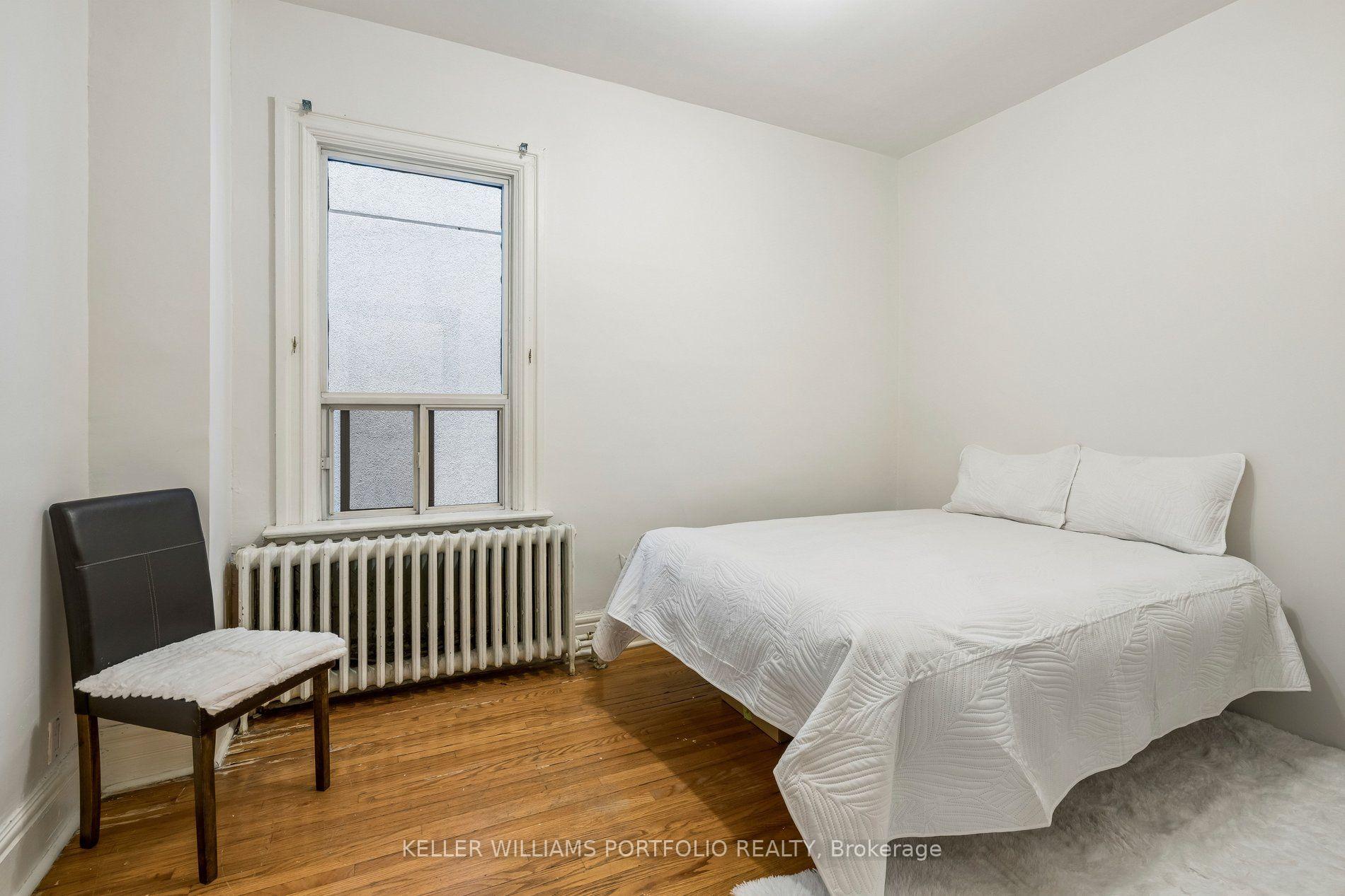 Photo 9 of 197 Yarmouth Road, Toronto, Dovercourt-Wallace Emerson-Junction — HOMEH
