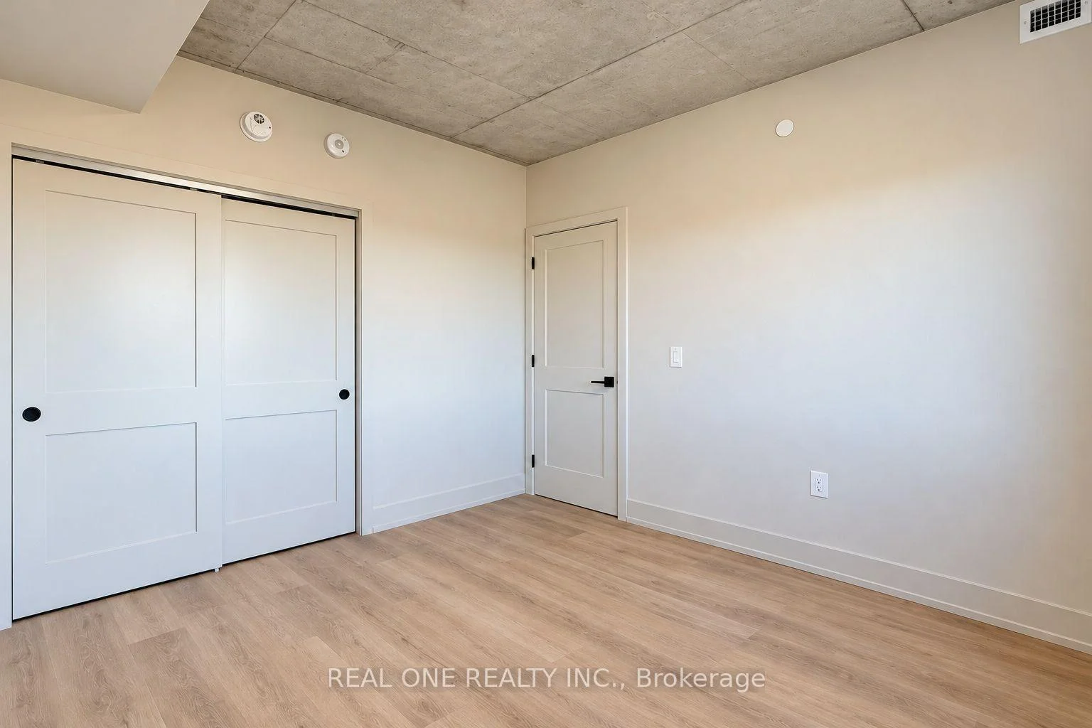 Photo 43 of Unit 602, 810 King Street W, Hamilton, Westdale — HOMEH