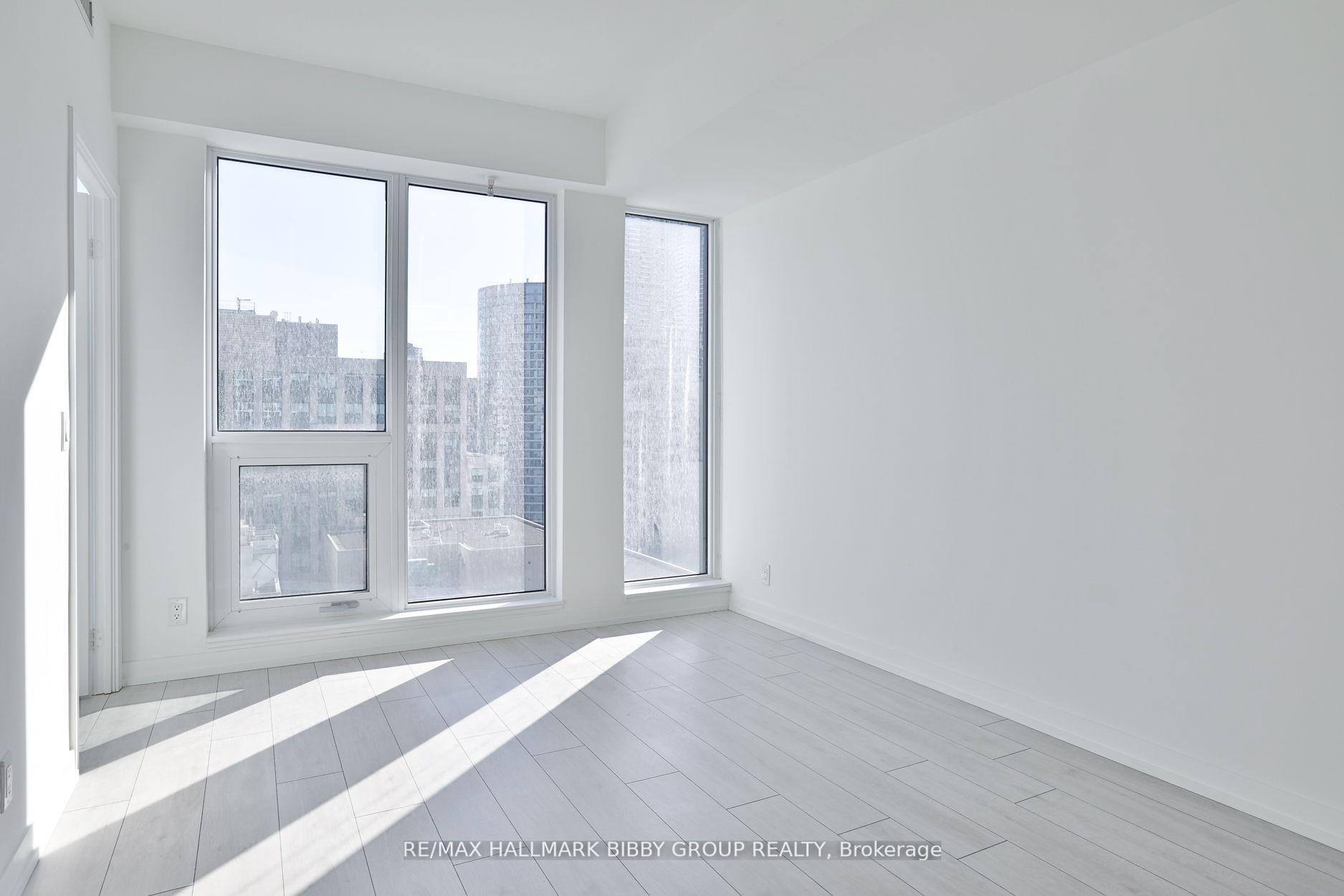 Photo 3 of Unit 1911, 55 Mercer Street, Toronto, Waterfront Communities — HOMEH