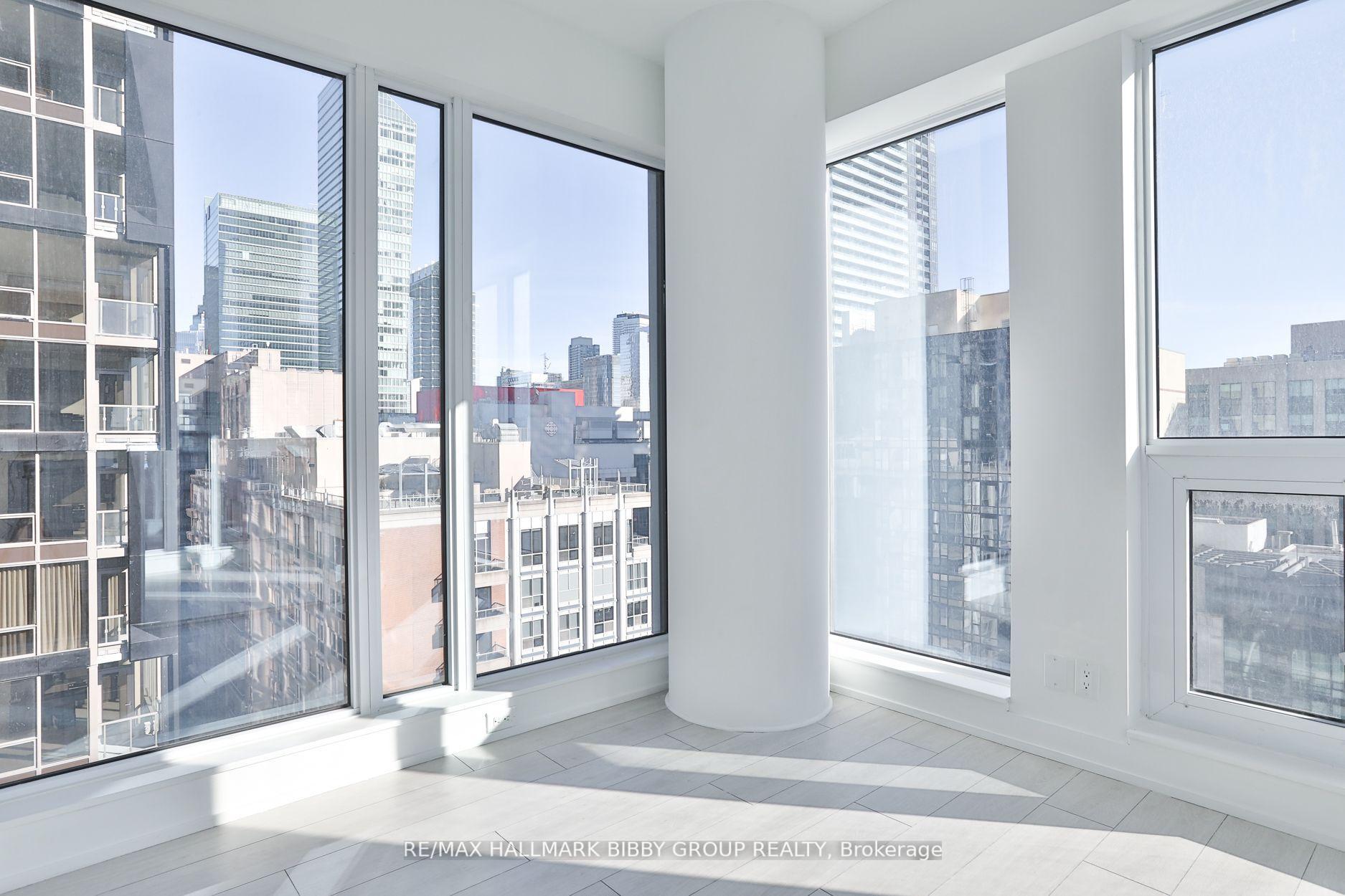 Photo 8 of Unit 1911, 55 Mercer Street, Toronto, Waterfront Communities — HOMEH