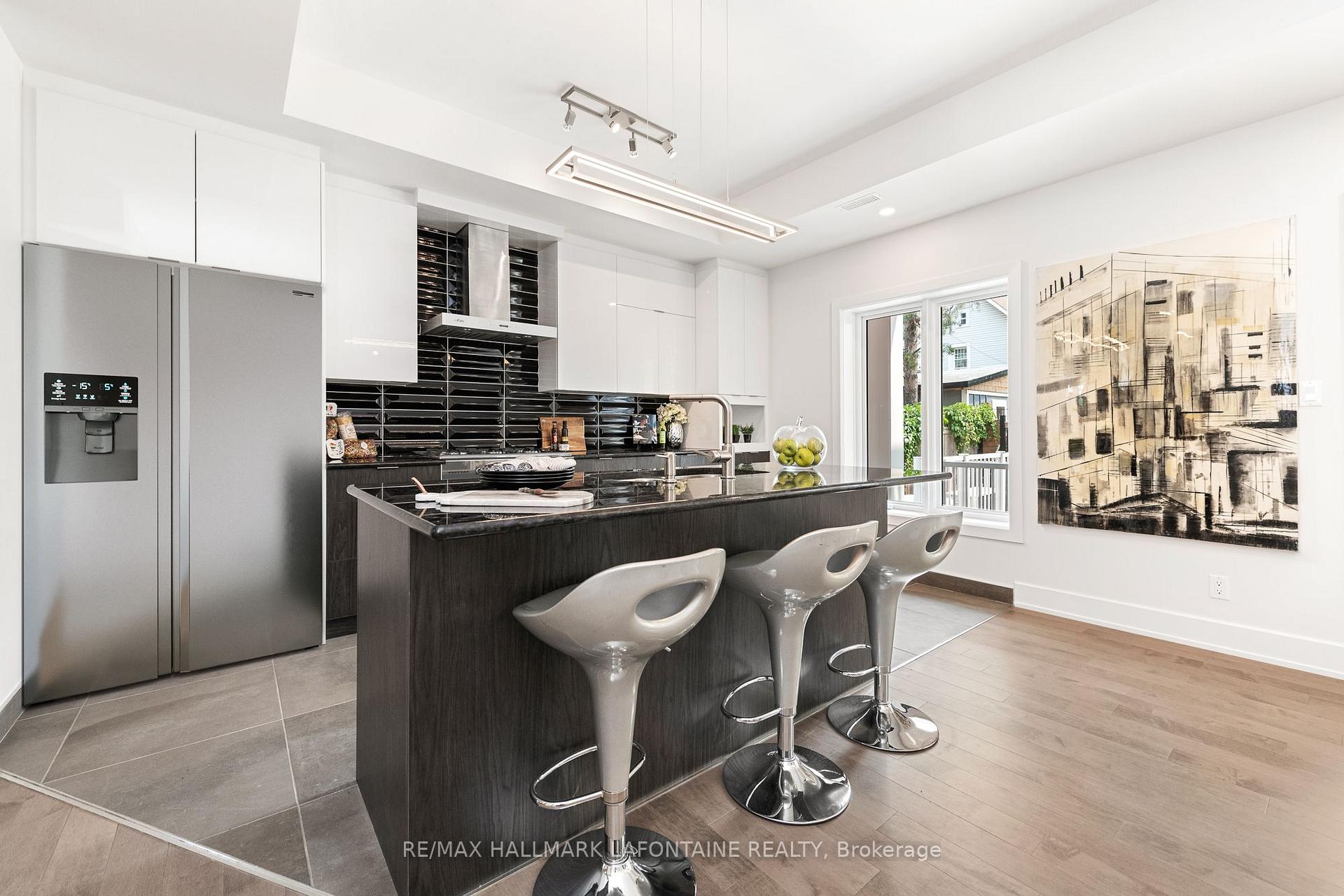 Photo 4 of Unit 1, 52 Bolton Street, Ottawa, Lower Town/Byward Market — HOMEH