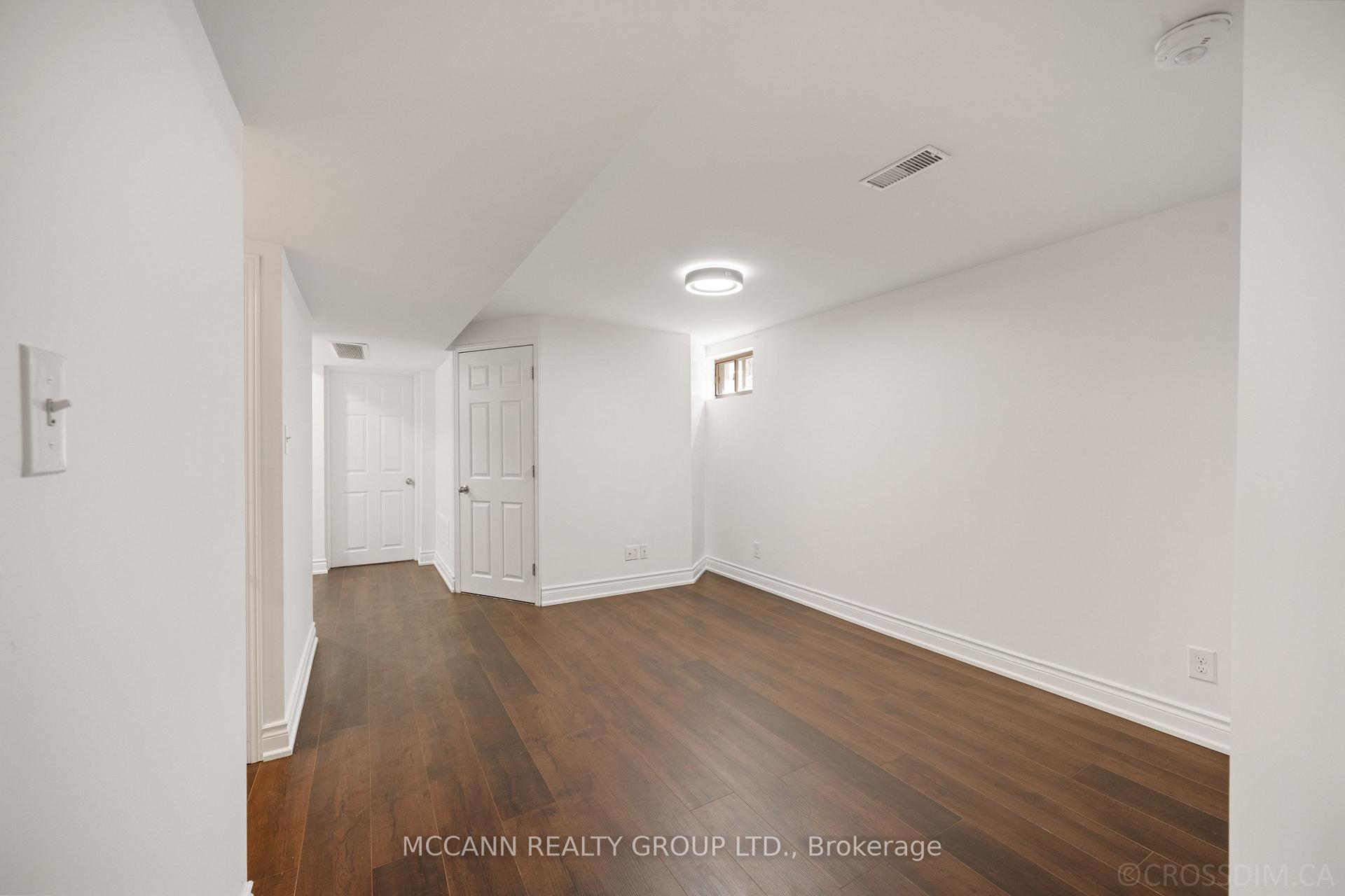 Photo 24 of 17 Barlow Road, Scarborough, Woburn — HOMEH