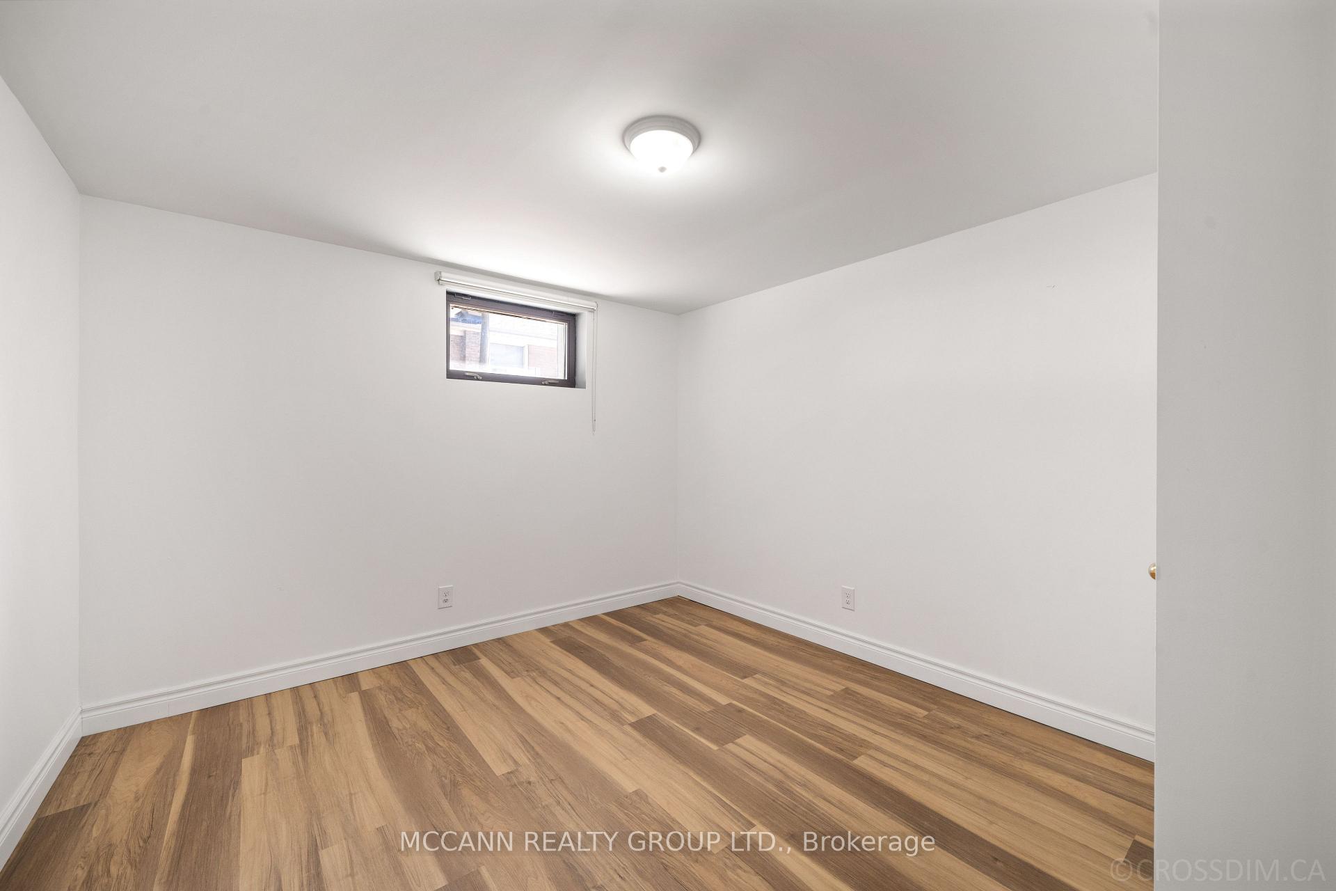 Photo 26 of 17 Barlow Road, Scarborough, Woburn — HOMEH