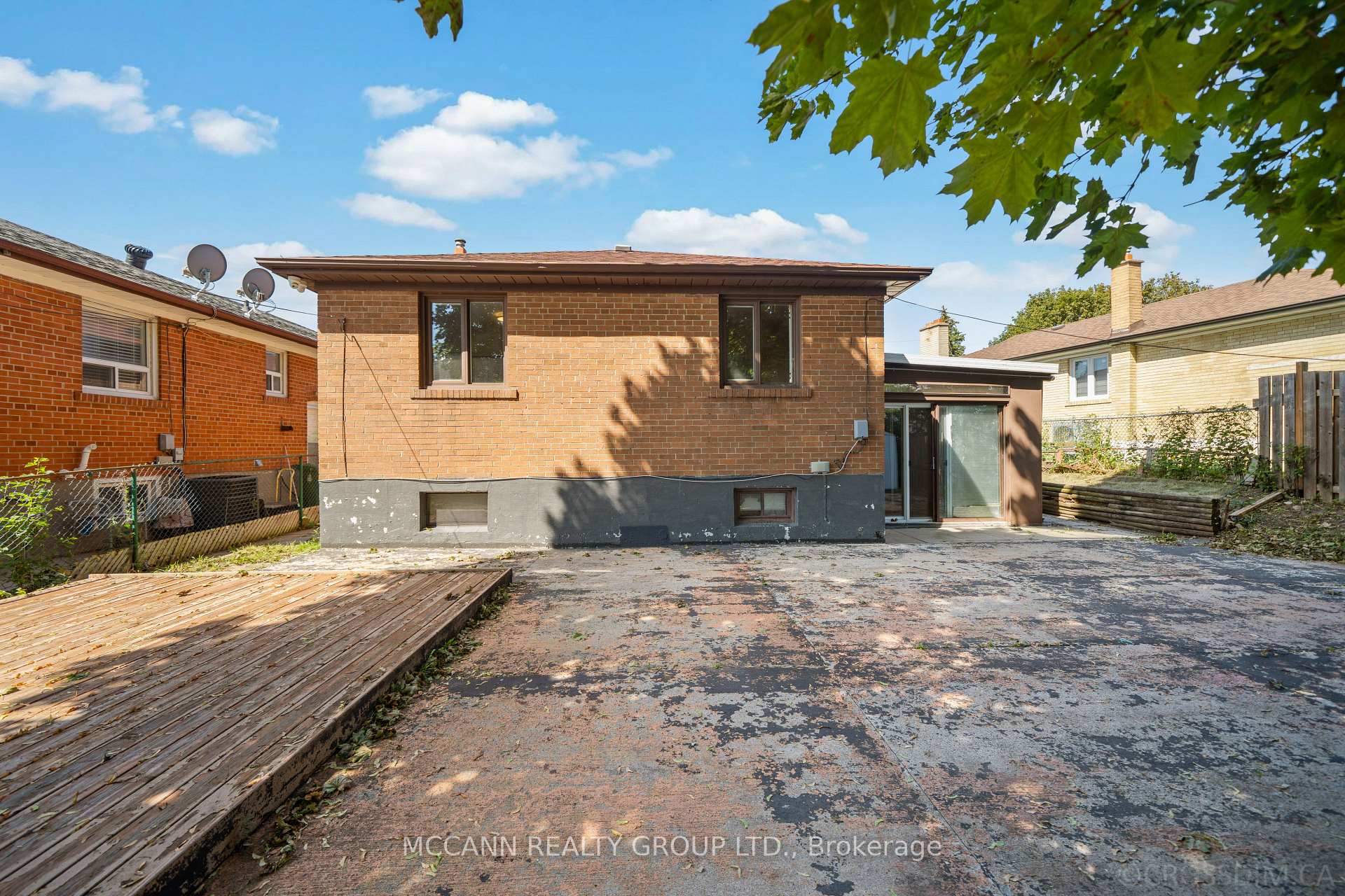 Photo 34 of 17 Barlow Road, Scarborough, Woburn — HOMEH