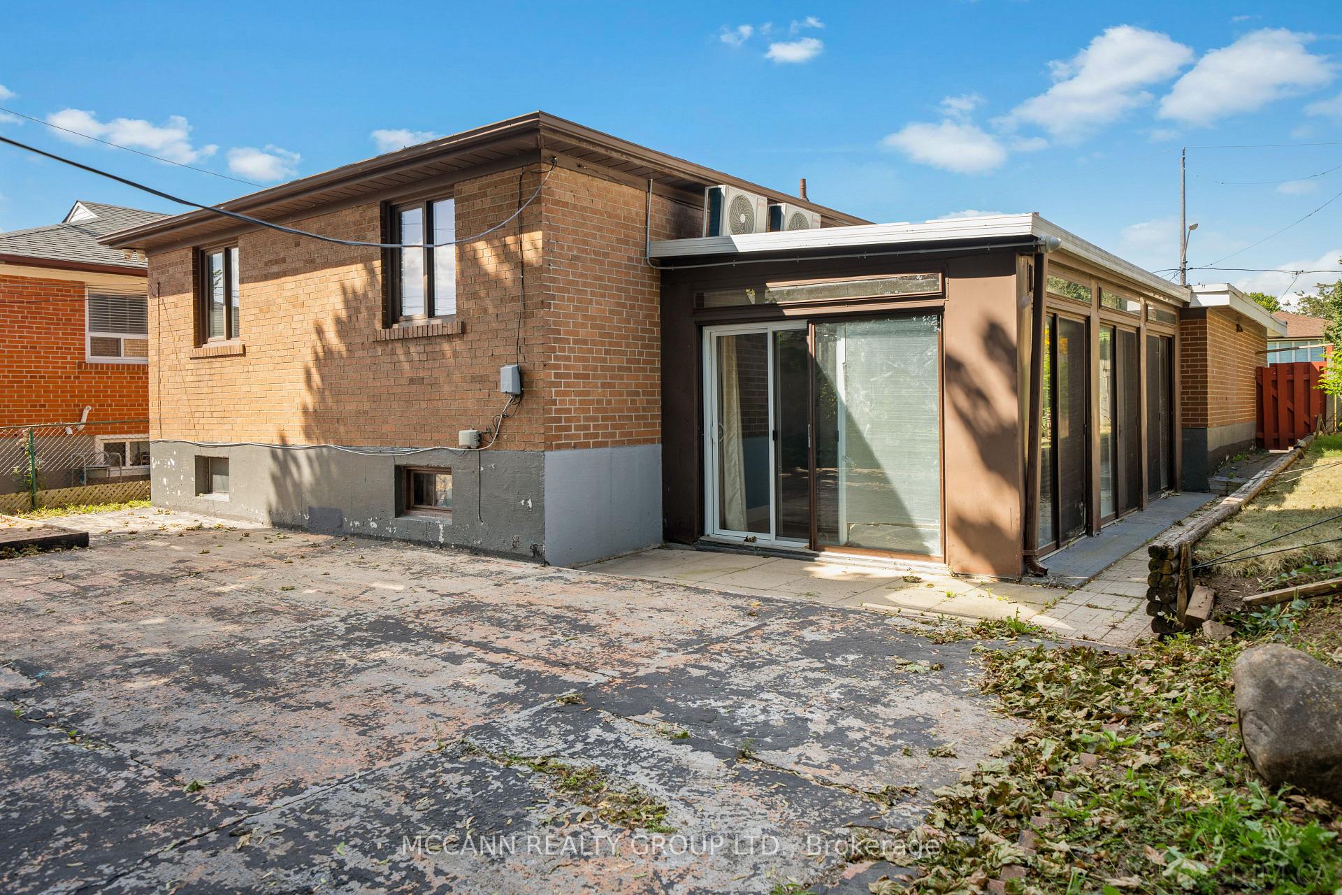 Photo 38 of 17 Barlow Road, Scarborough, Woburn — HOMEH