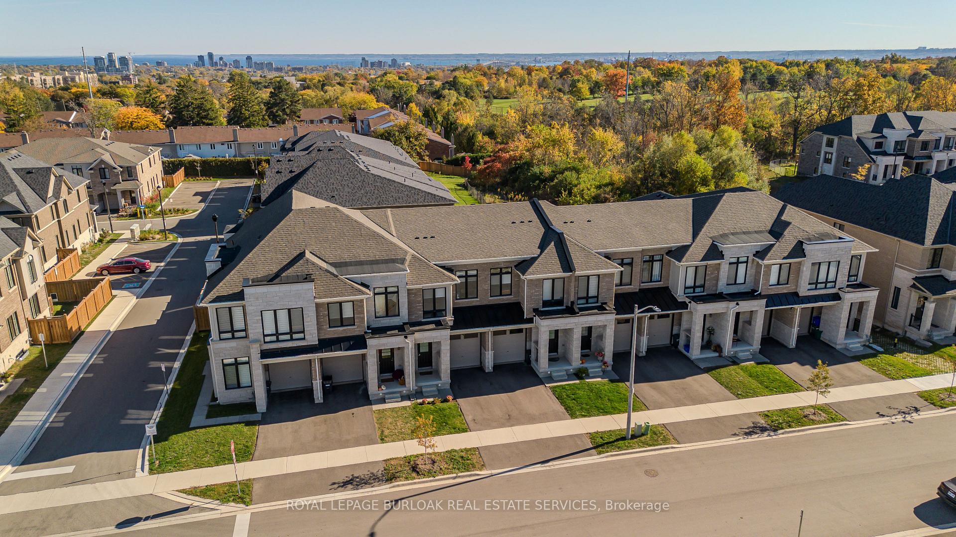 Photo 5 of 1402 Almonte Drive, Burlington, Tyandaga — HOMEH