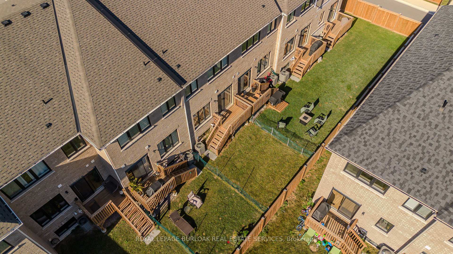 Photo 9 of 1402 Almonte Drive, Burlington, Tyandaga — HOMEH