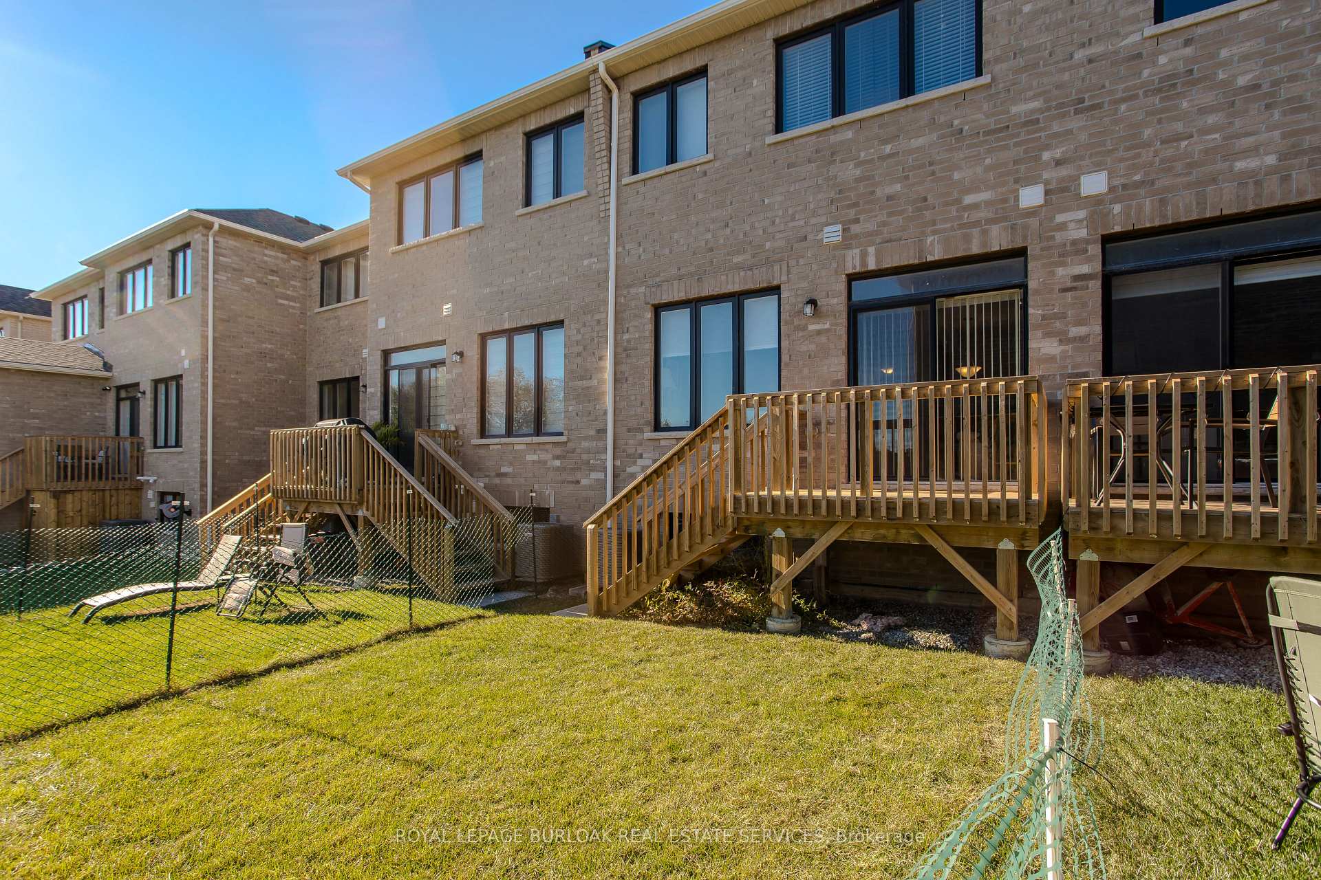 Photo 10 of 1402 Almonte Drive, Burlington, Tyandaga — HOMEH