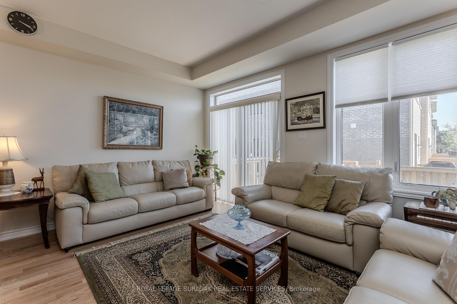 Photo 23 of 1402 Almonte Drive, Burlington, Tyandaga — HOMEH