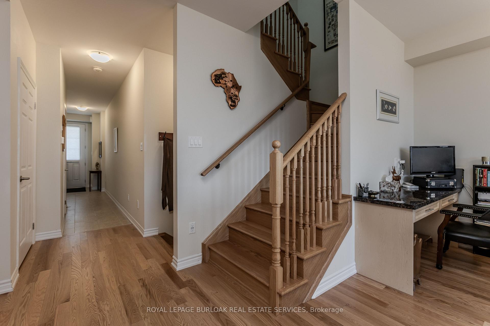 Photo 25 of 1402 Almonte Drive, Burlington, Tyandaga — HOMEH