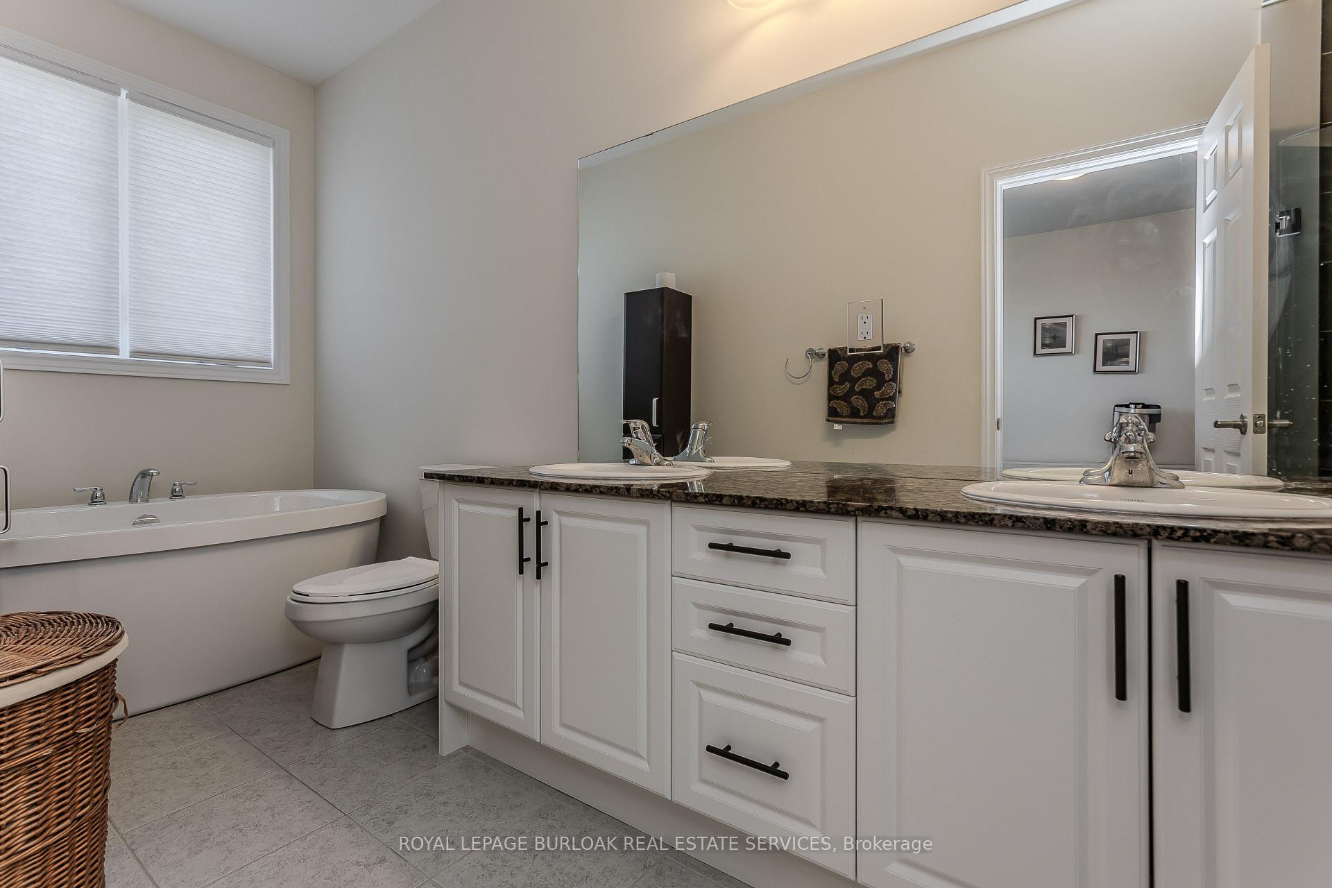 Photo 28 of 1402 Almonte Drive, Burlington, Tyandaga — HOMEH