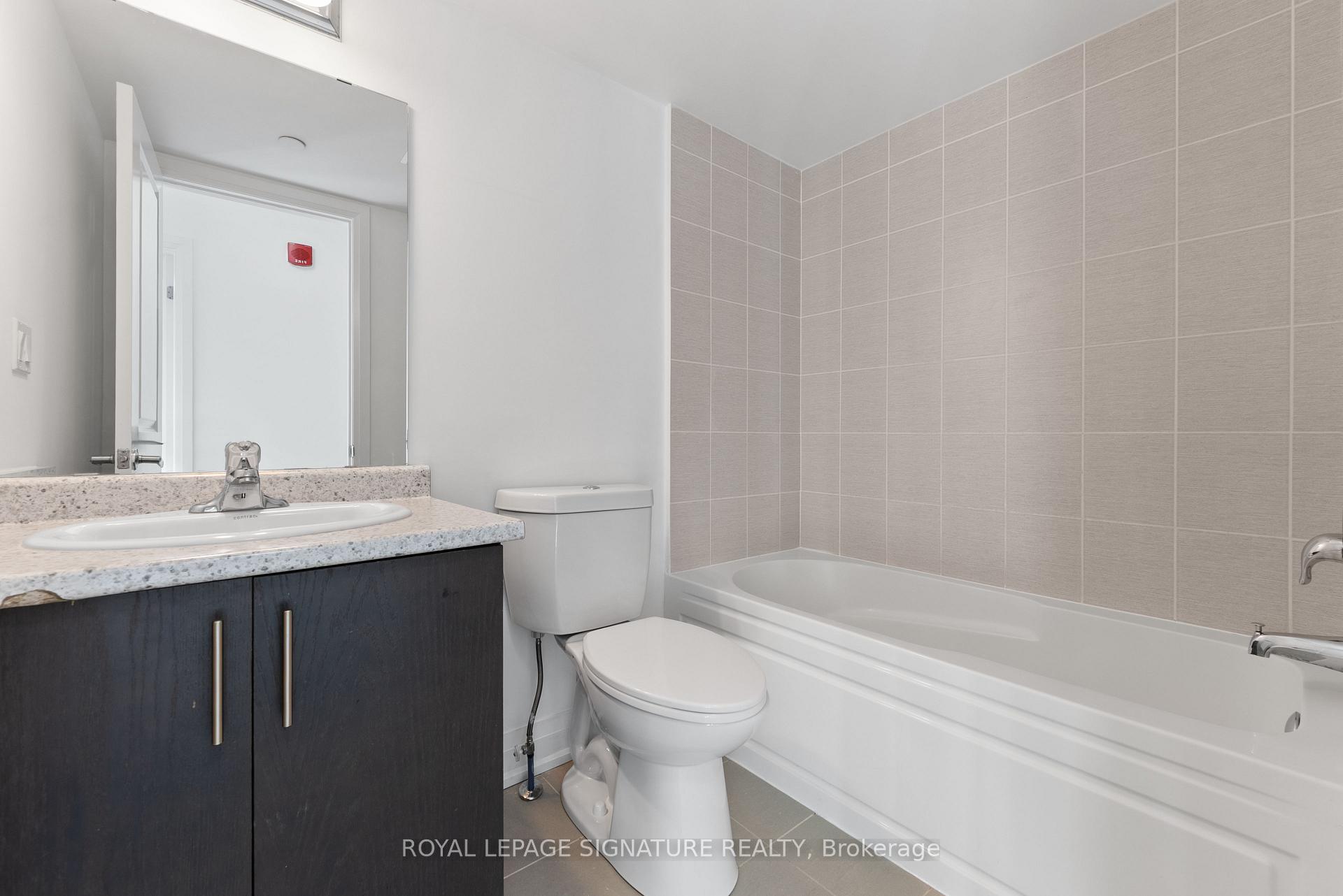 Photo 17 of Unit 19, 100 Long Branch Avenue, Etobicoke, Long Branch — HOMEH
