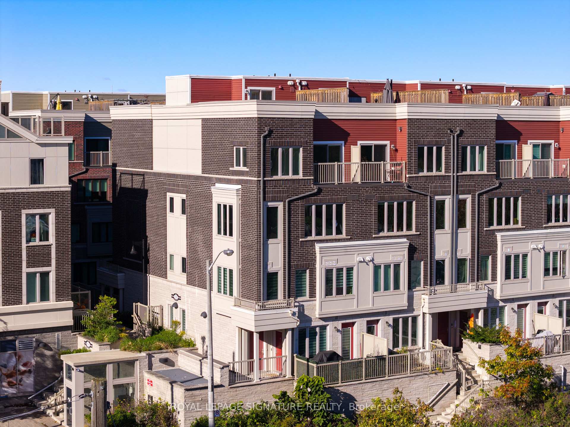 Photo 21 of Unit 19, 100 Long Branch Avenue, Etobicoke, Long Branch — HOMEH