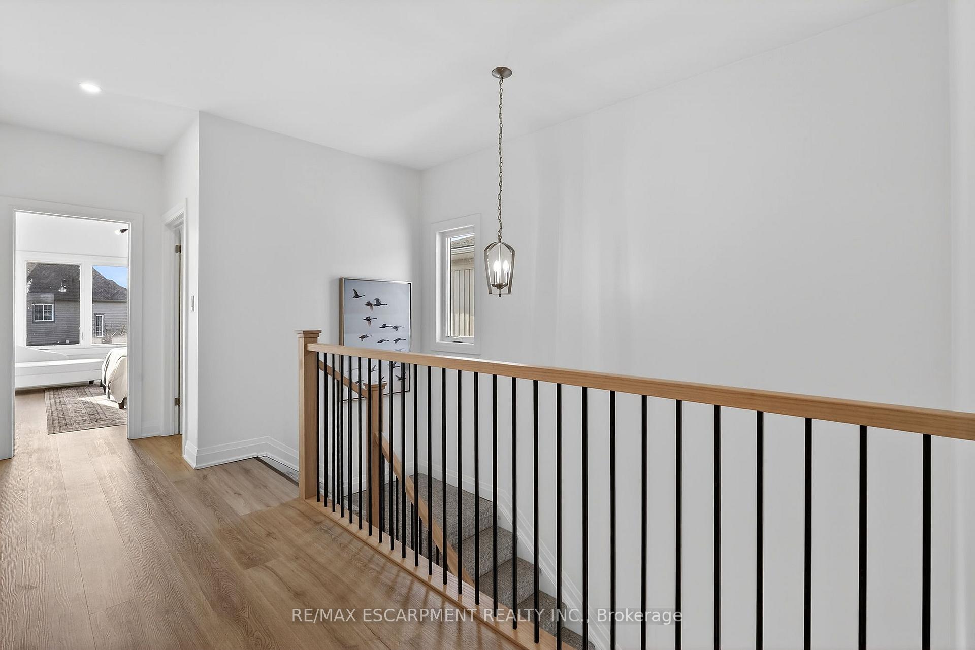 Photo 19 of 8868 Angie Drive, Niagara Falls, Forestview — HOMEH