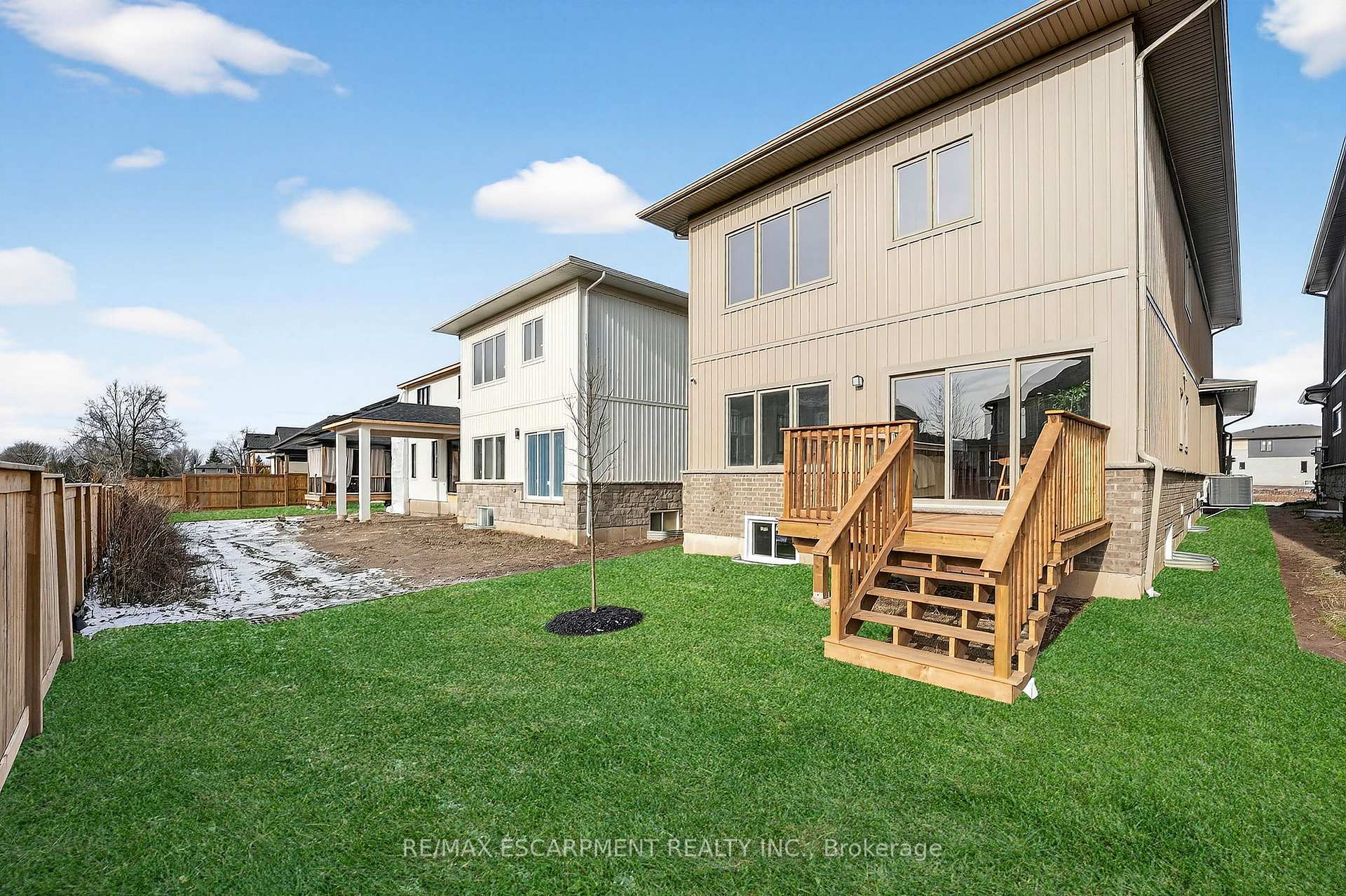 Photo 39 of 8868 Angie Drive, Niagara Falls, Forestview — HOMEH