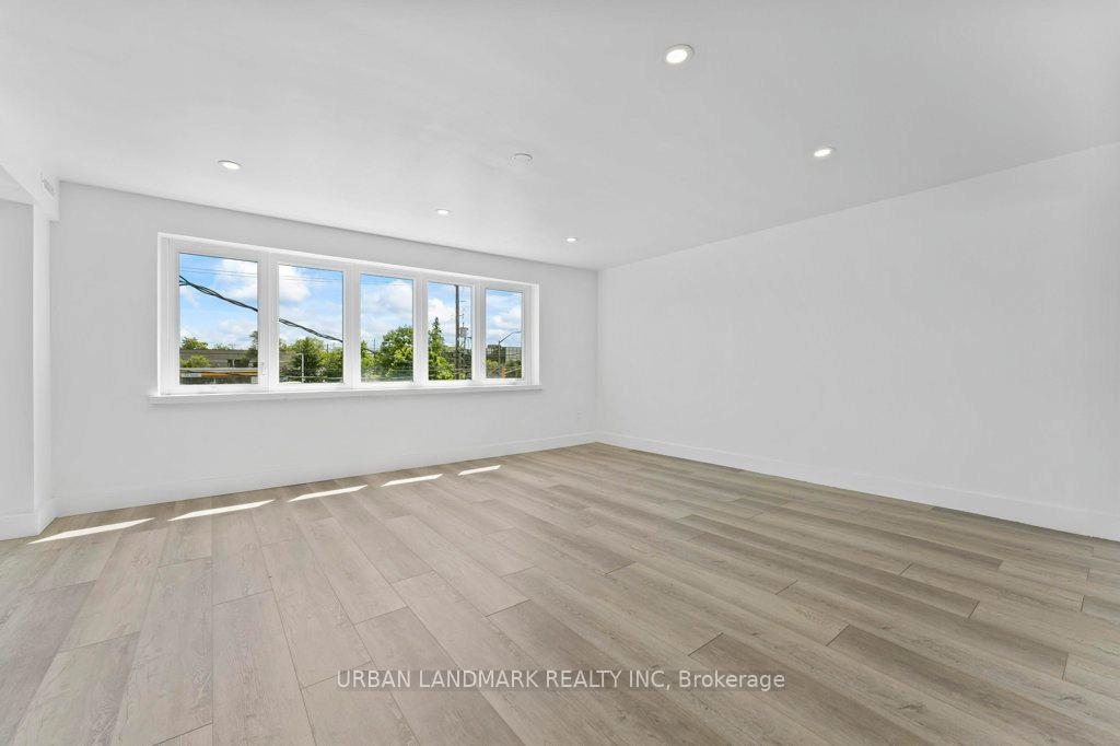 Photo of Unit A, 2300 Keele Street