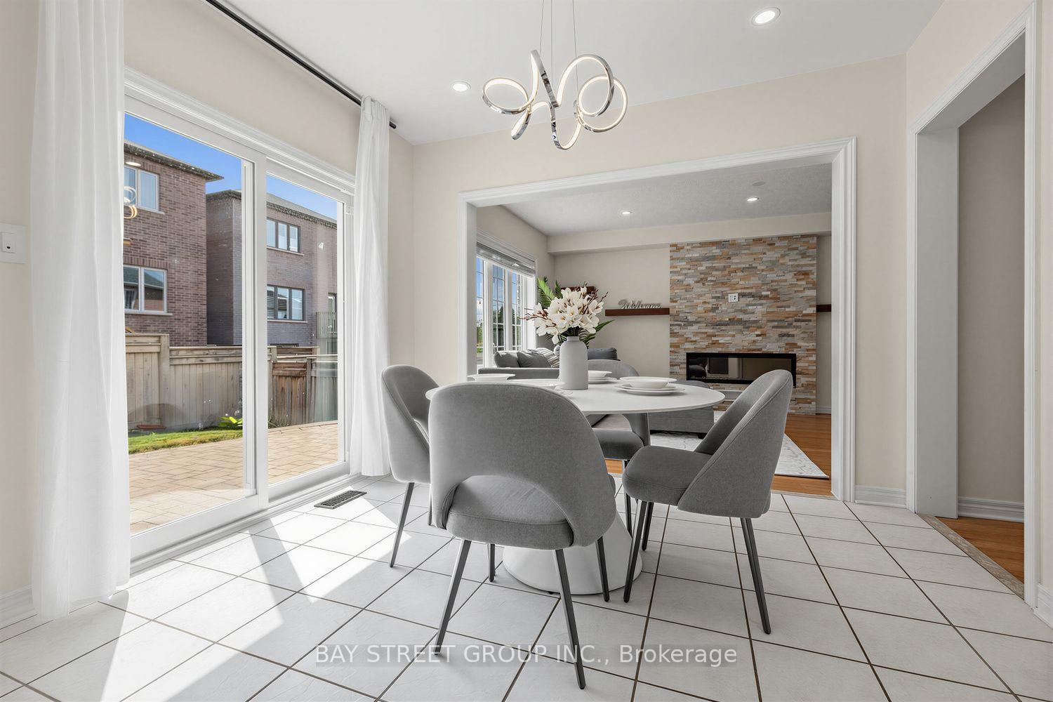 Photo 15 of 37 Mynden Way, Newmarket, Woodland Hill — HOMEH