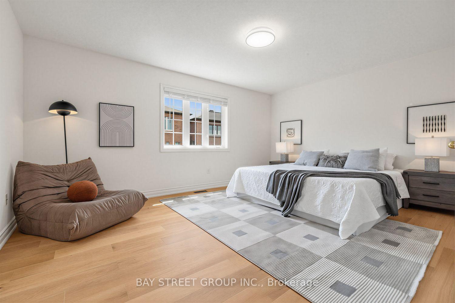 Photo 21 of 37 Mynden Way, Newmarket, Woodland Hill — HOMEH