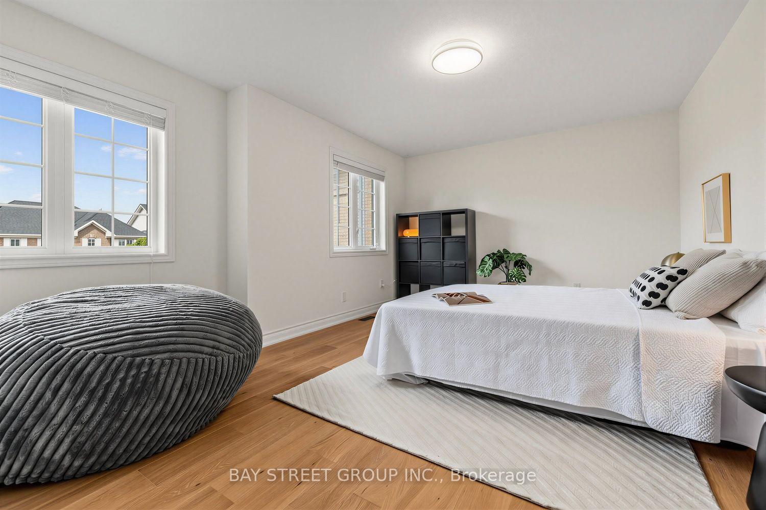 Photo 24 of 37 Mynden Way, Newmarket, Woodland Hill — HOMEH