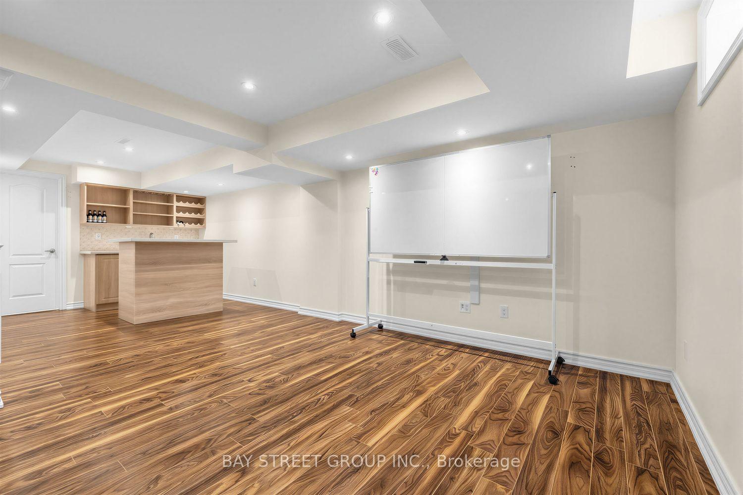 Photo 31 of 37 Mynden Way, Newmarket, Woodland Hill — HOMEH
