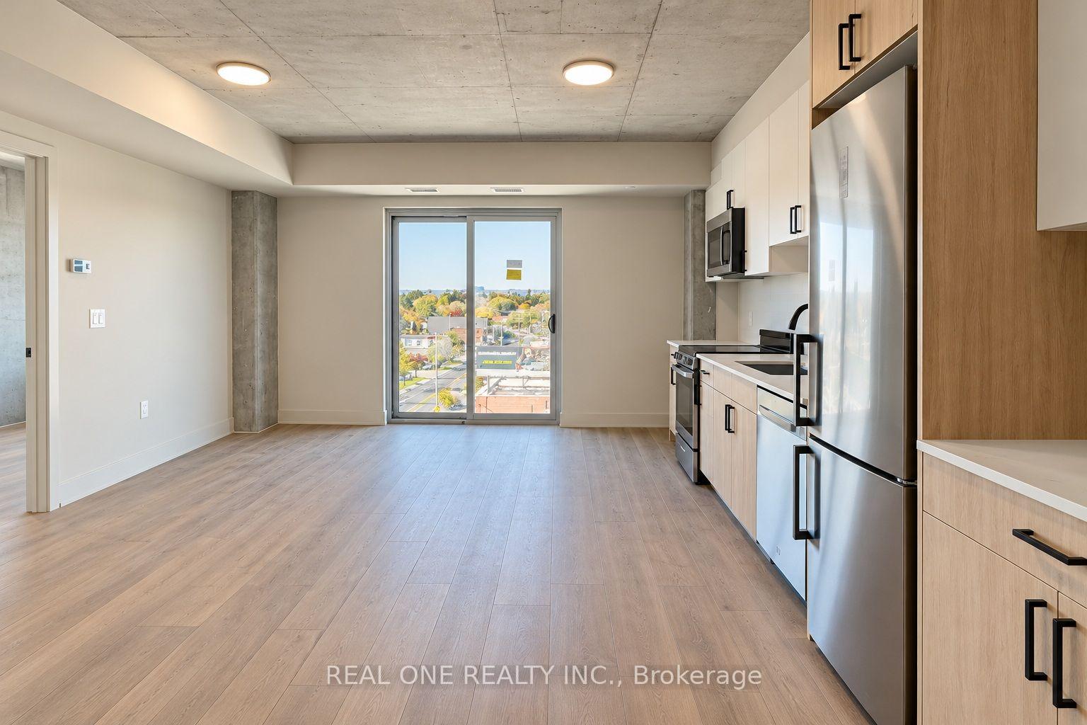 Photo 11 of Unit 604, 810 King Street W, Hamilton, Westdale — HOMEH