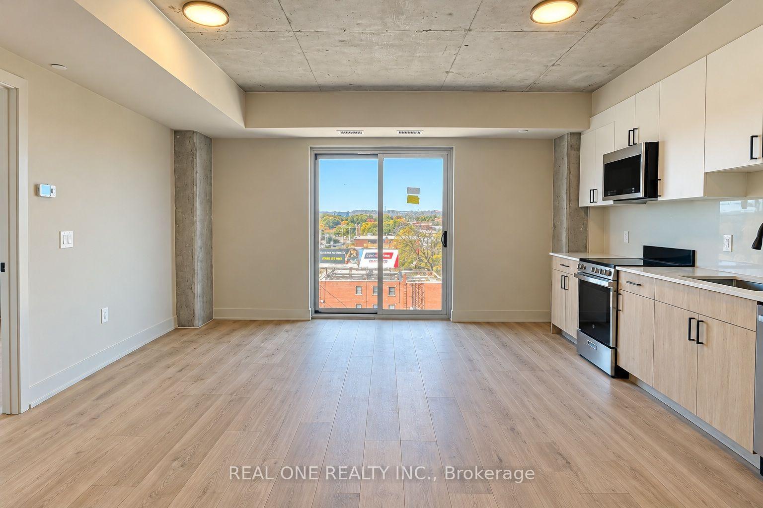 Photo 15 of Unit 604, 810 King Street W, Hamilton, Westdale — HOMEH