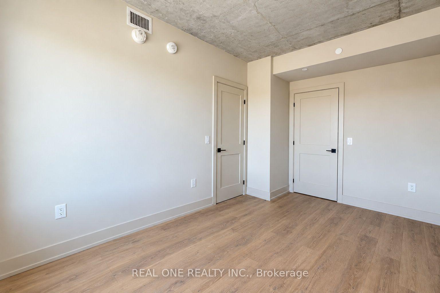 Photo 21 of Unit 604, 810 King Street W, Hamilton, Westdale — HOMEH