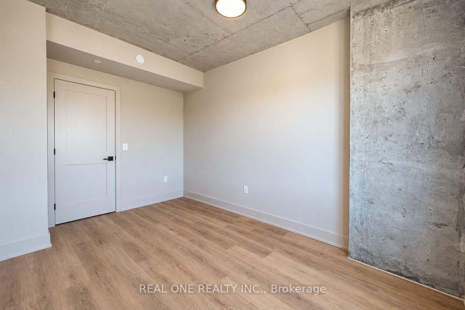 Photo 23 of Unit 604, 810 King Street W, Hamilton, Westdale — HOMEH